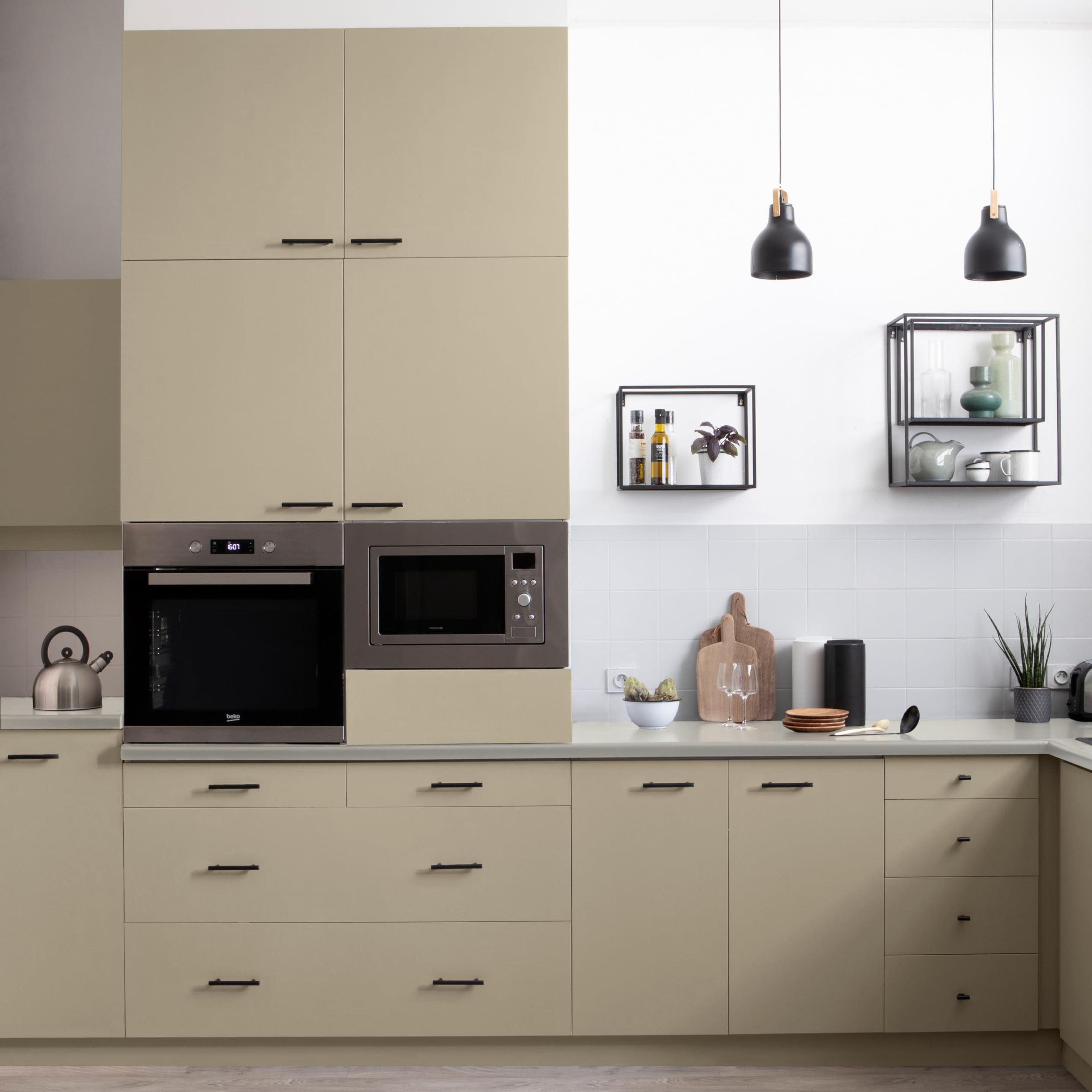 V33 Peinture Rénovation Perfection® Cuisine Brun Ocré Satin - 2L | Haute Résistance taches et Chocs - Ultra-Lessivable - Meuble - Crédence - Plan de travail