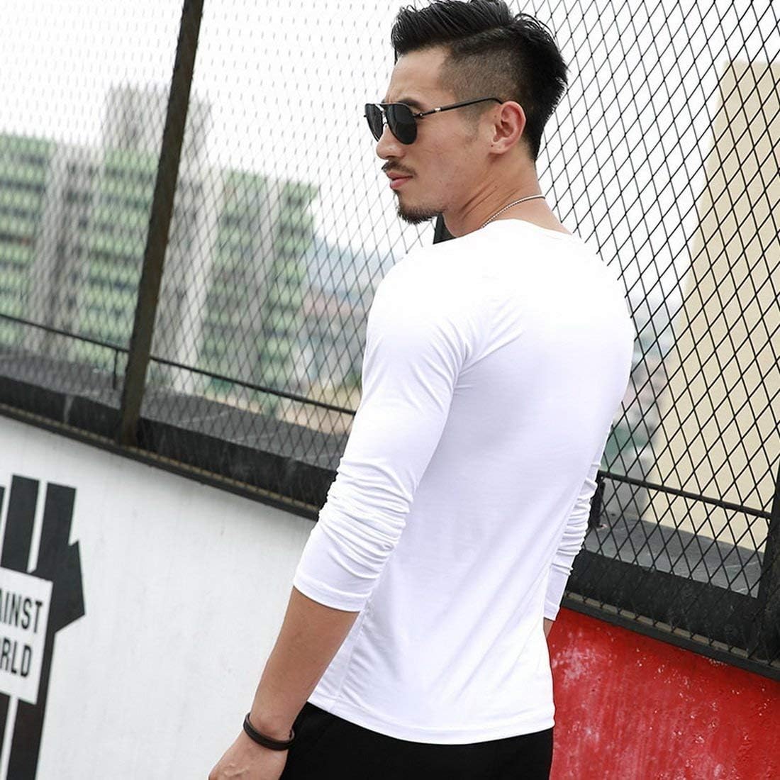 Promo Tee-shirt Homme Manches Longues Chez Zeeman