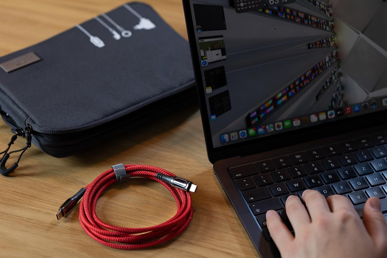 TROIKA Charging Cable High-Speed USB-C 100W PD Power Delivery to USB-C - SPEEDY XL - with Data Transfer Function - with Digital Display of Charging Power - Metal, Polyester - Gunmetal, Red
