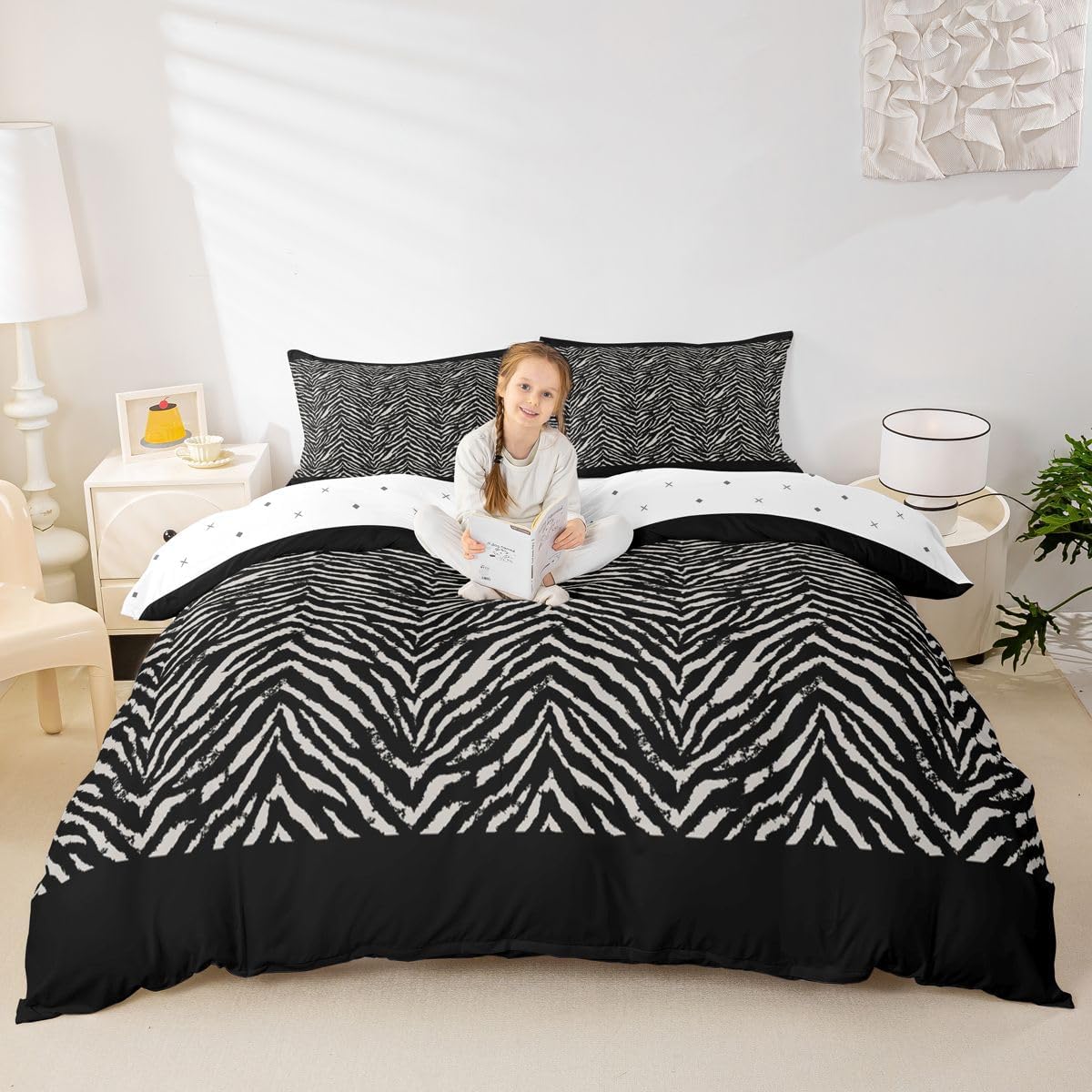 Castle Fairy Zebra Skin Duvet Cover Queen Size Black White Animal Fur Comforter Cover Africa Wildlife Bedding Set 3pcs for Kids Boys Men Adults Room Decor Geometric Stripes Quilt Cover,2 Pillowcases