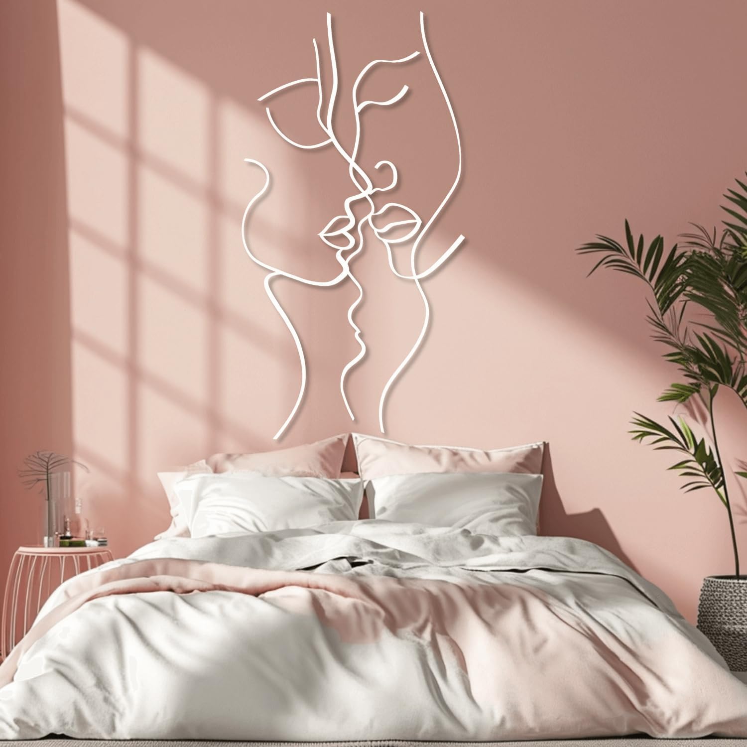 Suspension murale métal ligne féminine blanche 31cm fixation simple pour salon