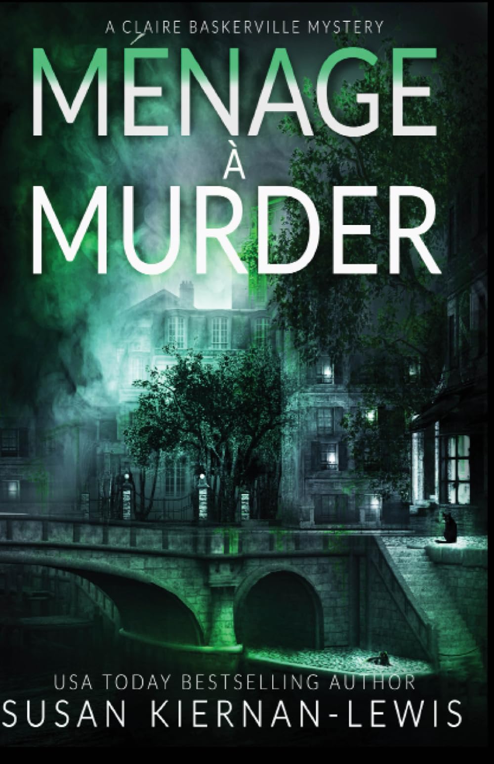 Ménage à Murder (The Claire Baskerville Mysteries)