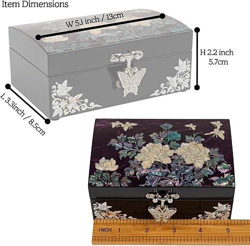 Vista 7 de Joyero de February Mountain en nácar - Elegante recuerdo lacado en púrpura con diseño de peonía y mariposa, interior de terciopelo rojo - Regalo