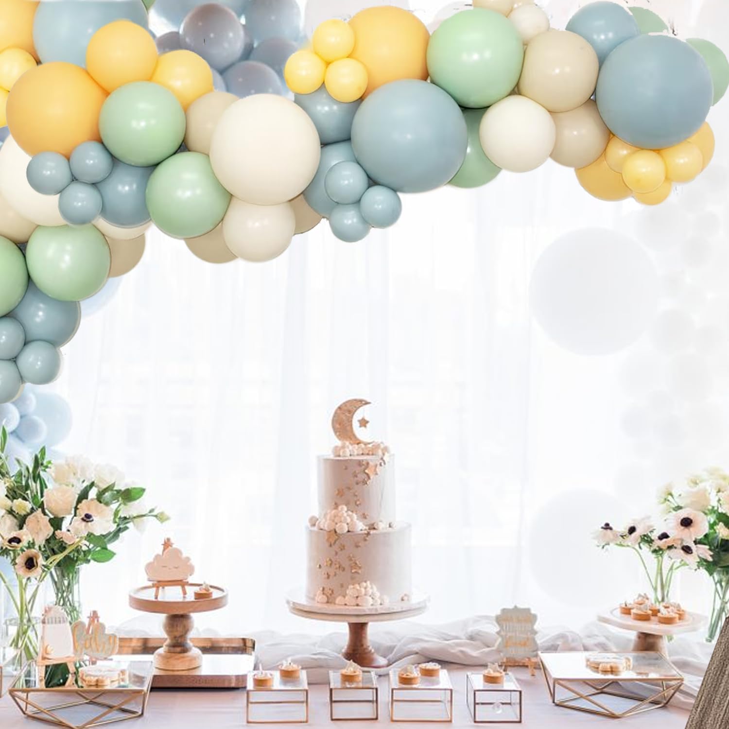 18-Piece Classic Winnie Themed Hanging Decor Set With Balloons - Baby Shower, Birthday Party, Nursery Decor