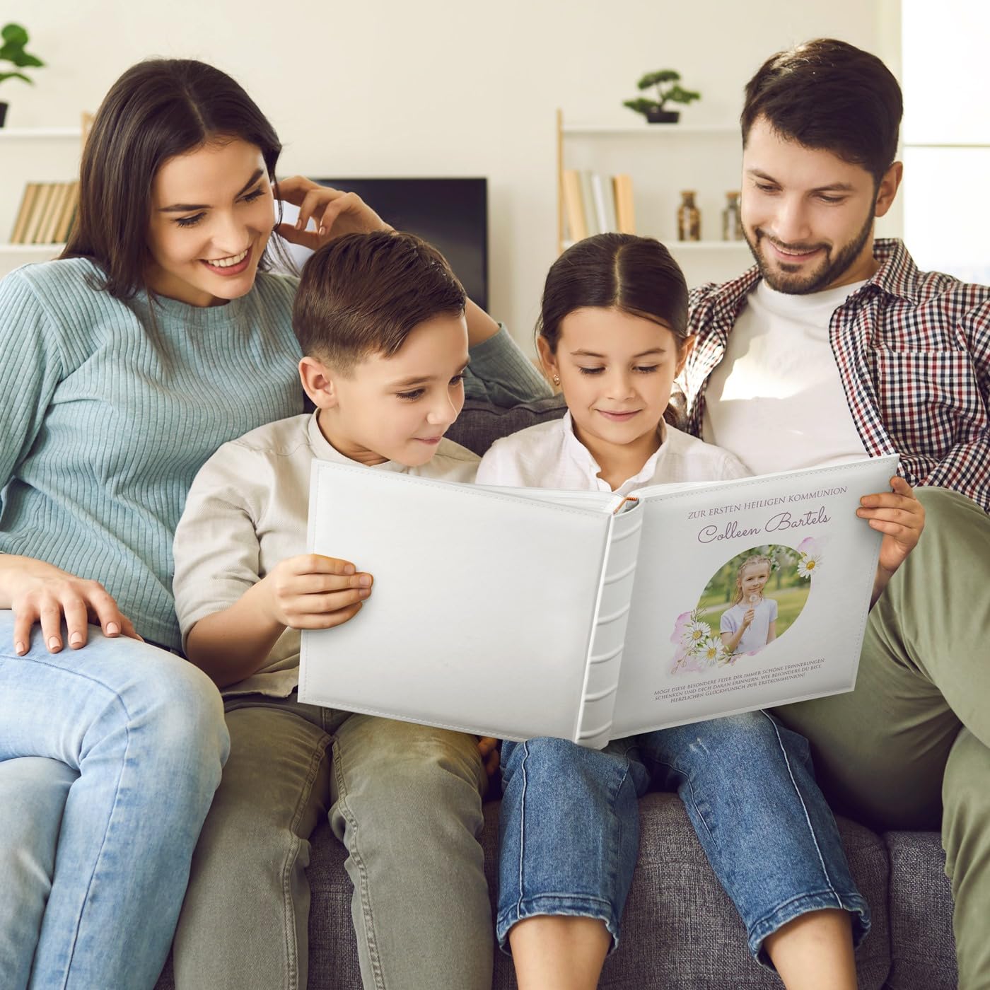Maverton Einsteckalbum mit Aufdruck - Fotoalbum für 500 Fotos 10x15-100 Seiten - Größe: 33x33cm - Weiß - personalisierte Geschenke für Kinder zur Erstkommunion - Kommuniongeschenke
