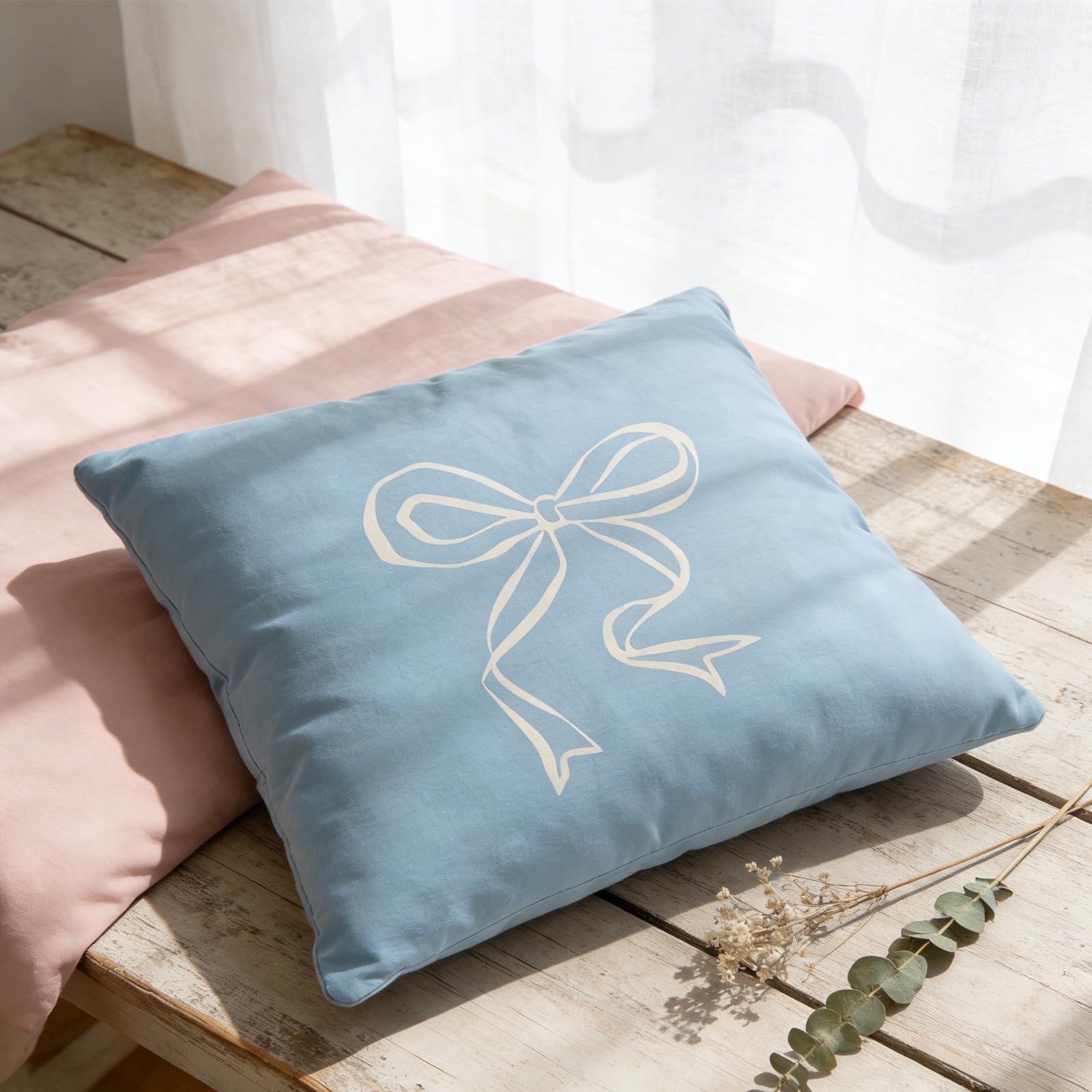 Tivleed Bow Cushion Cover 45x45cm - Double Sided Fluffy Pillow Case for Girls Bedroom, Teen Room Decor, Soft Decorative Throw Pillow Cover Gift for Women