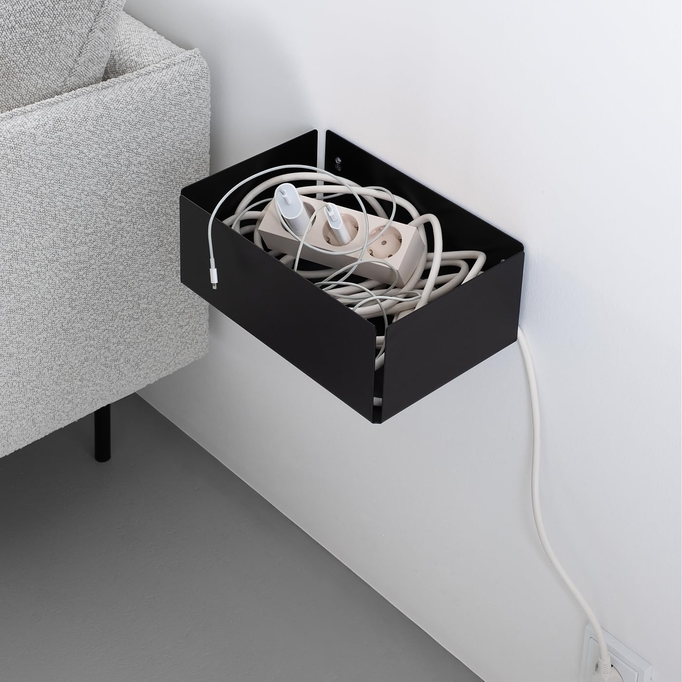 Charge-Box Design Ladestation, Schwarz/Filz Granit | Kabelmanagement-System, Filz- oder Korkauflage, Wandmontierbar, Pulverbeschichteter Stahl, made in Germany