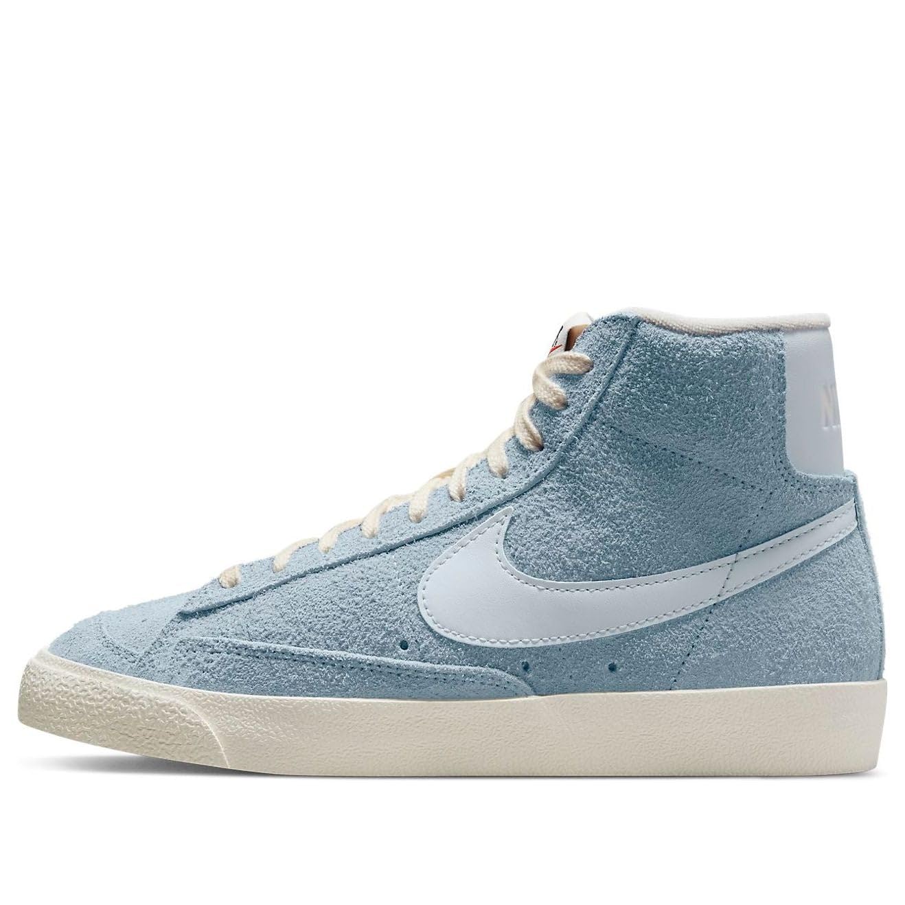 Nike womens Blazer Mid 77