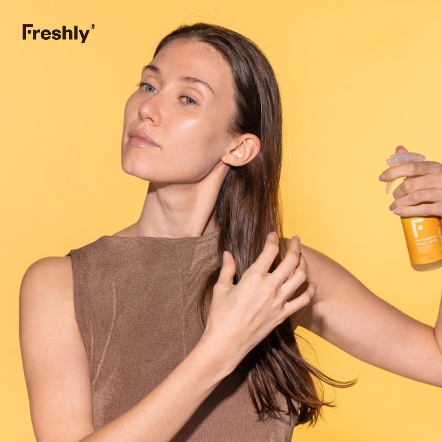 Freshly - Protector Térmico Pelo – con Keratina Vegetal Sin Siliconas – Spray Desenredante para Todo Tipo de Cabellos – Brillo e Hidratación Capilar - Fórmula Natural 99,4% – 200ml