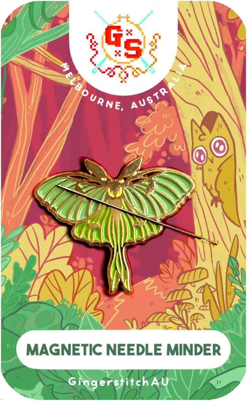 Pastel Luna Polilla Aguja Minder