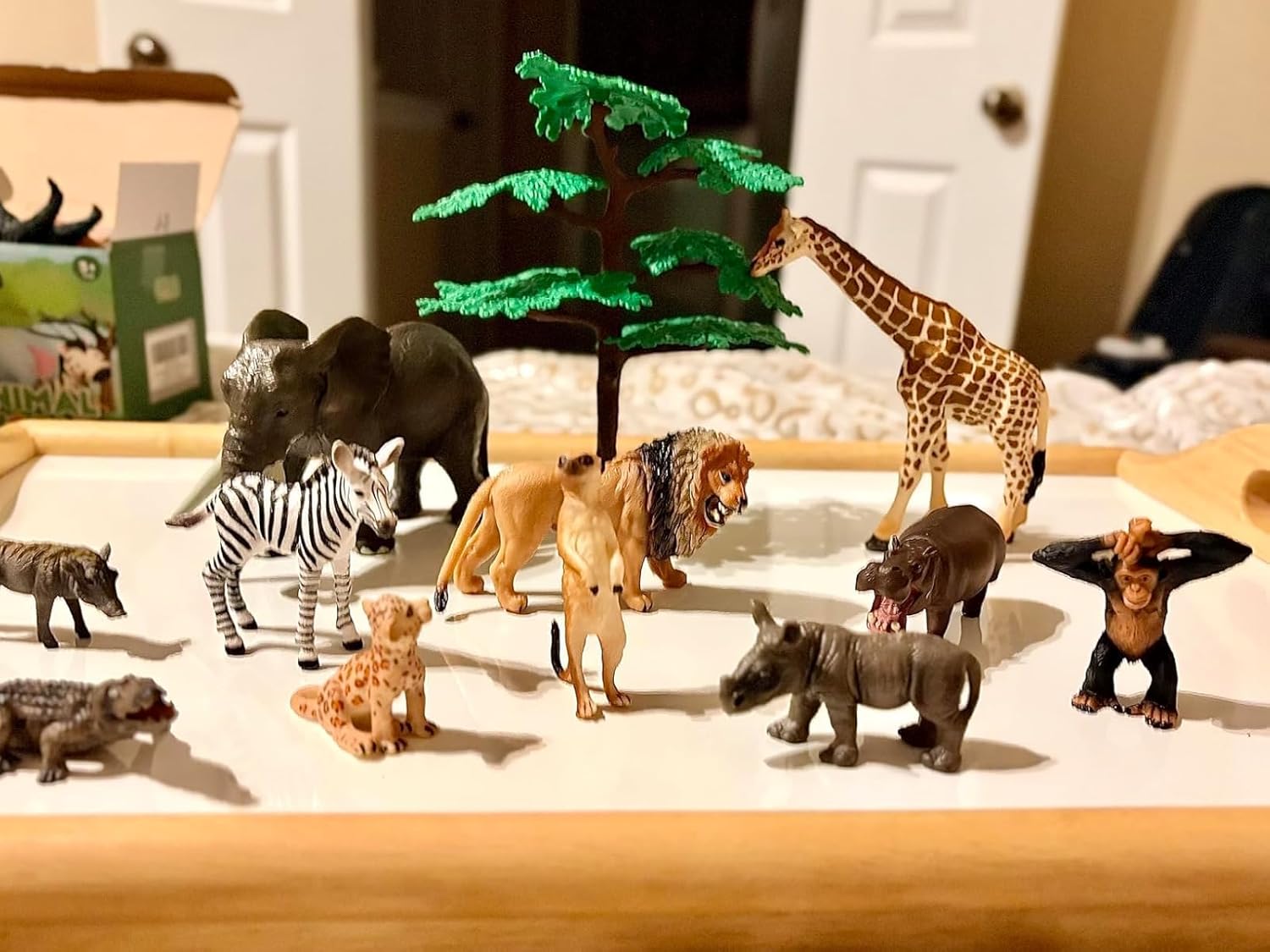 12PCS Realistic Safari Animals Figures Learning Toys Set, Large African Animal Toys, Wild Zoo Animal Toys, Educational Playset Toys for Boys Girls, Birthday Gift for Toddlers Kids