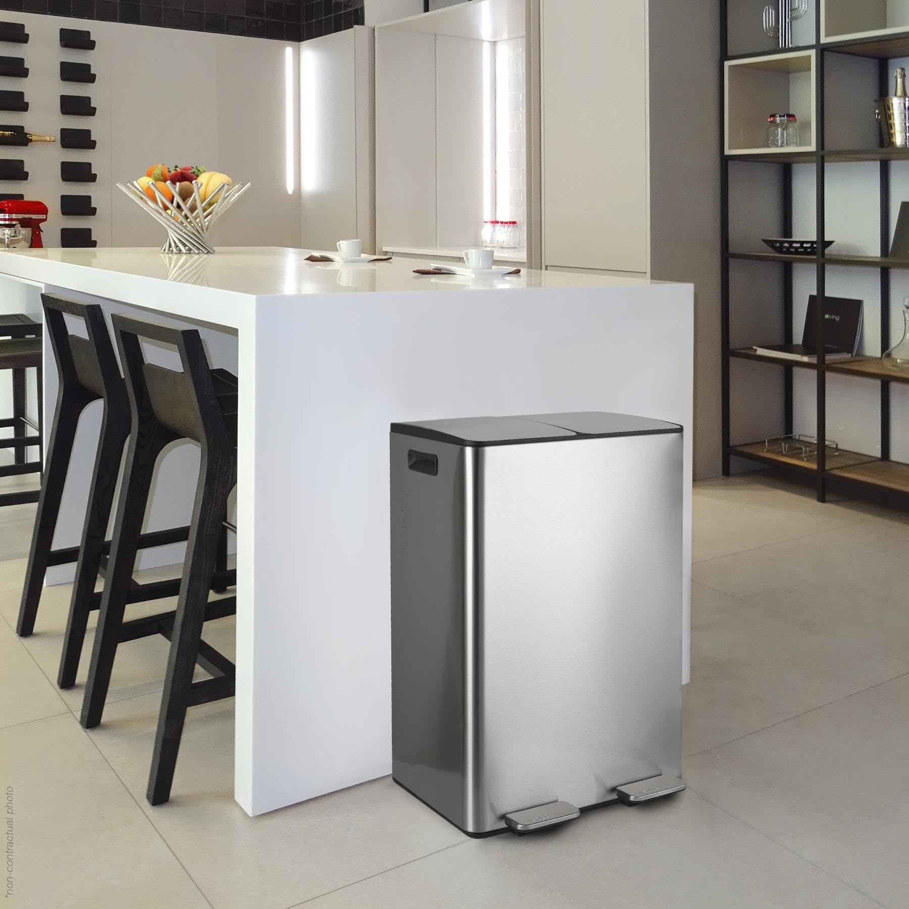 Spirella – Küchenabfalleimer, 60 l Fassungsvermögen (2 x 30 l) mit Pedal – Modell Aliya – Gebürsteter Edelstahl – Deckel mit Soft-Close-Funktion – Herausnehmbare Eimer – Seitliche Griffe – Edelstahl