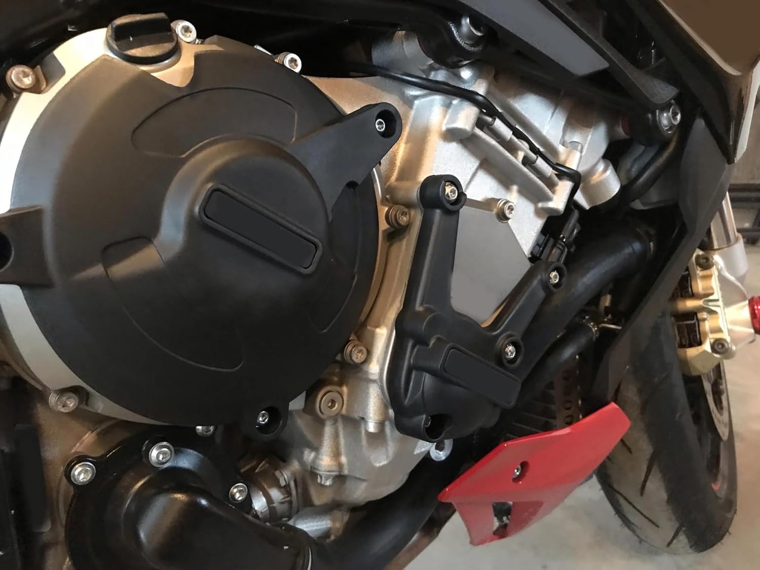 k148r121 重厚感あるオランダ民芸のスタンドミラー 花の彫刻が施された逸品