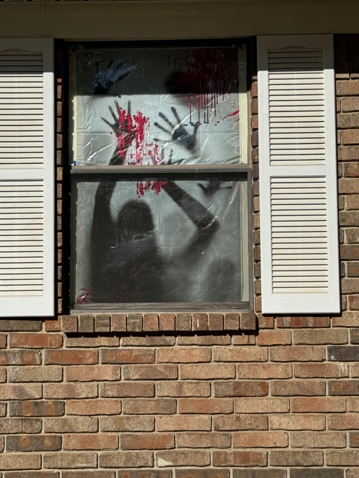 Décoration Halloween Maison Hantée - Couvre Porte/Fenêtre 180x80 Cm Avec Mains De Zombie - Effet Effrayant Avec Rétro-Éclairage - 7