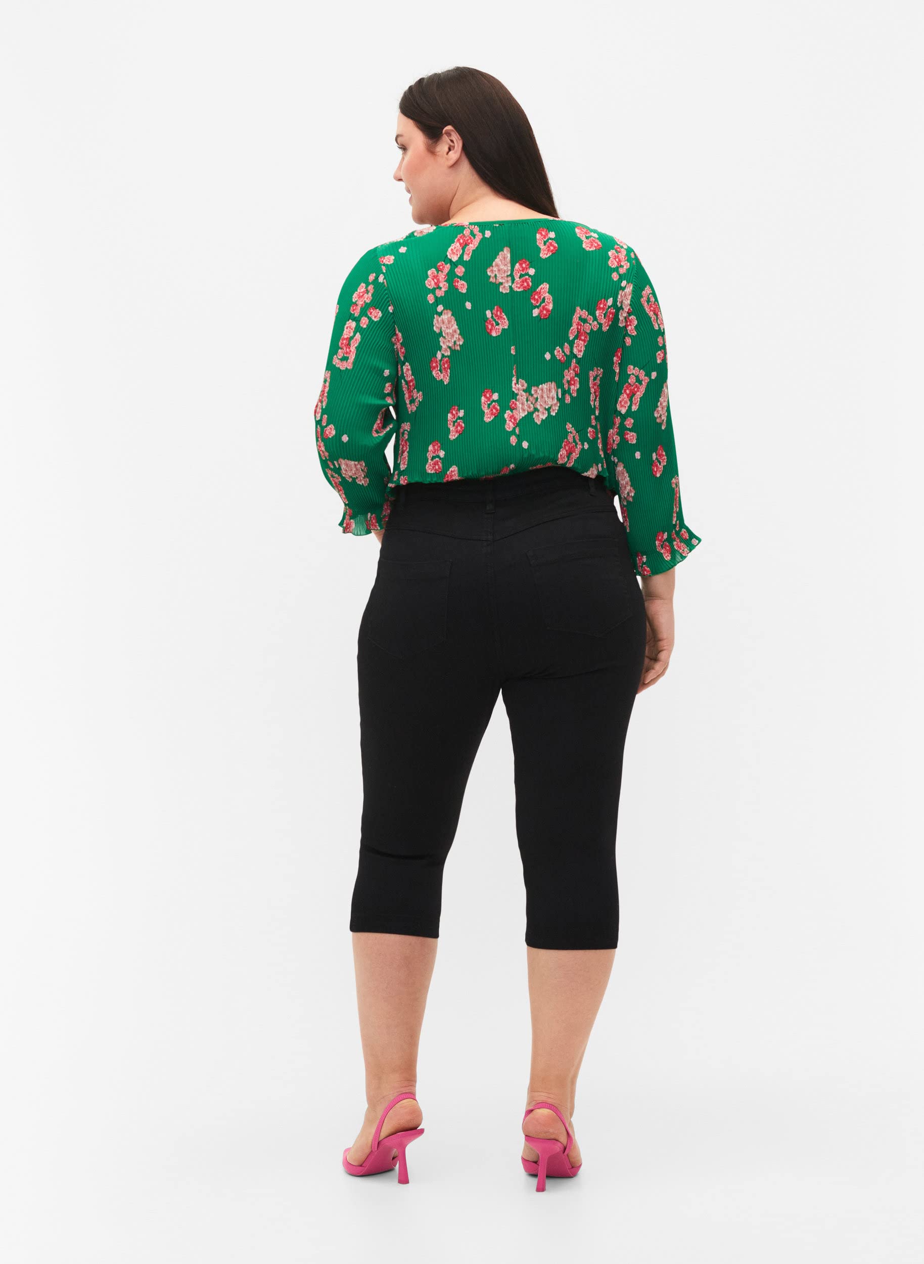Zizzi Amy - Jeans Capri da donna, taglie grandi, jeans a 3/4, pantaloni capri con vestibilità aderente e vita alta, alla moda per l'estate, in comodo misto cotone elasticizzato