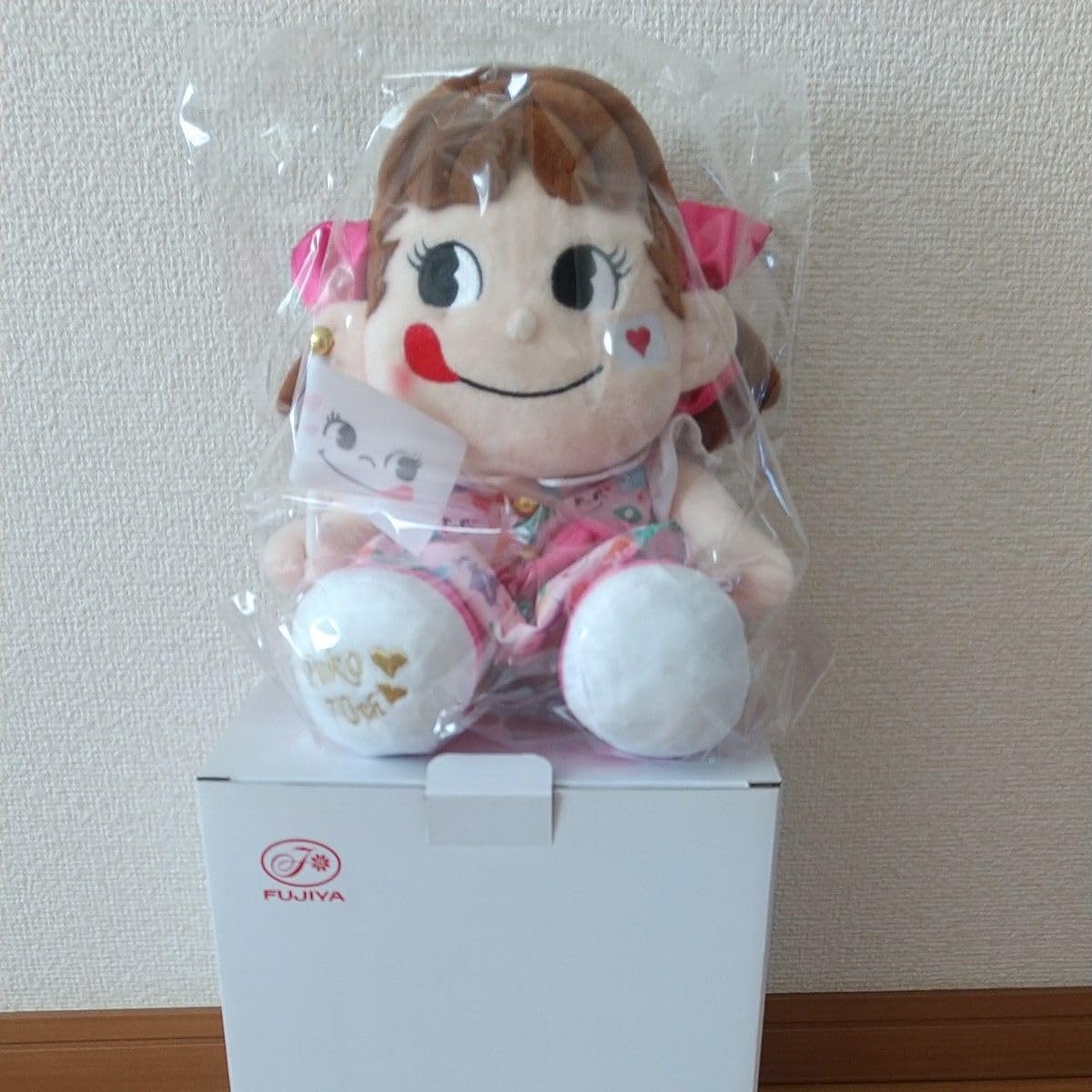 Amazon.co.jp: ペコちゃん ぬいぐるみ : おもちゃ