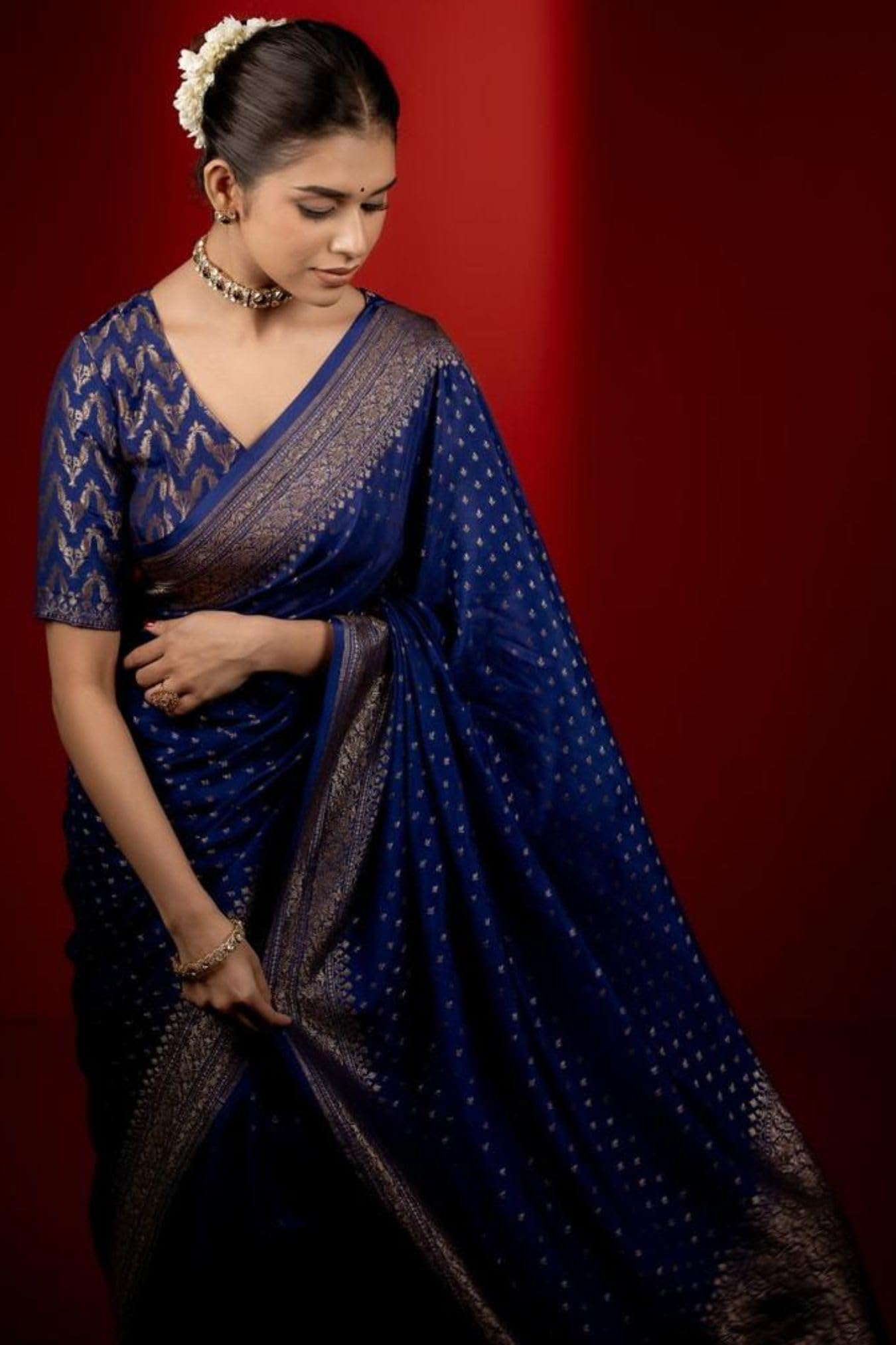 SGF11 Women's Kanjivaram Soft Silk Handloom Saree Golden Zari With Blouse Piece product image 3