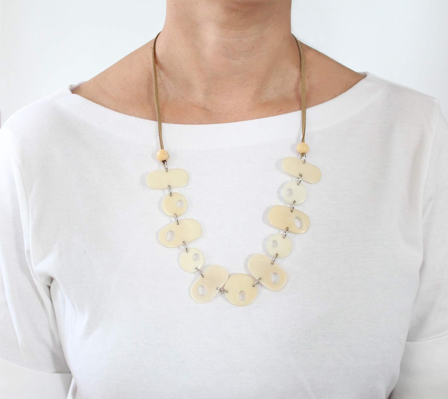 Chic Tagua Necklace in Natural Ivory