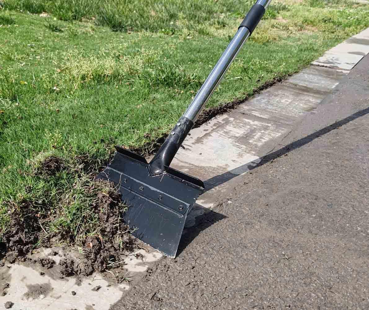Multifunctional Snow Shovel for Driveway， Ice Scraper with 67" Adjustable Long Handle,Heavy Duty Floor Scraper and Metal Weeding Tool for Lawn Edging, Digging, Moss