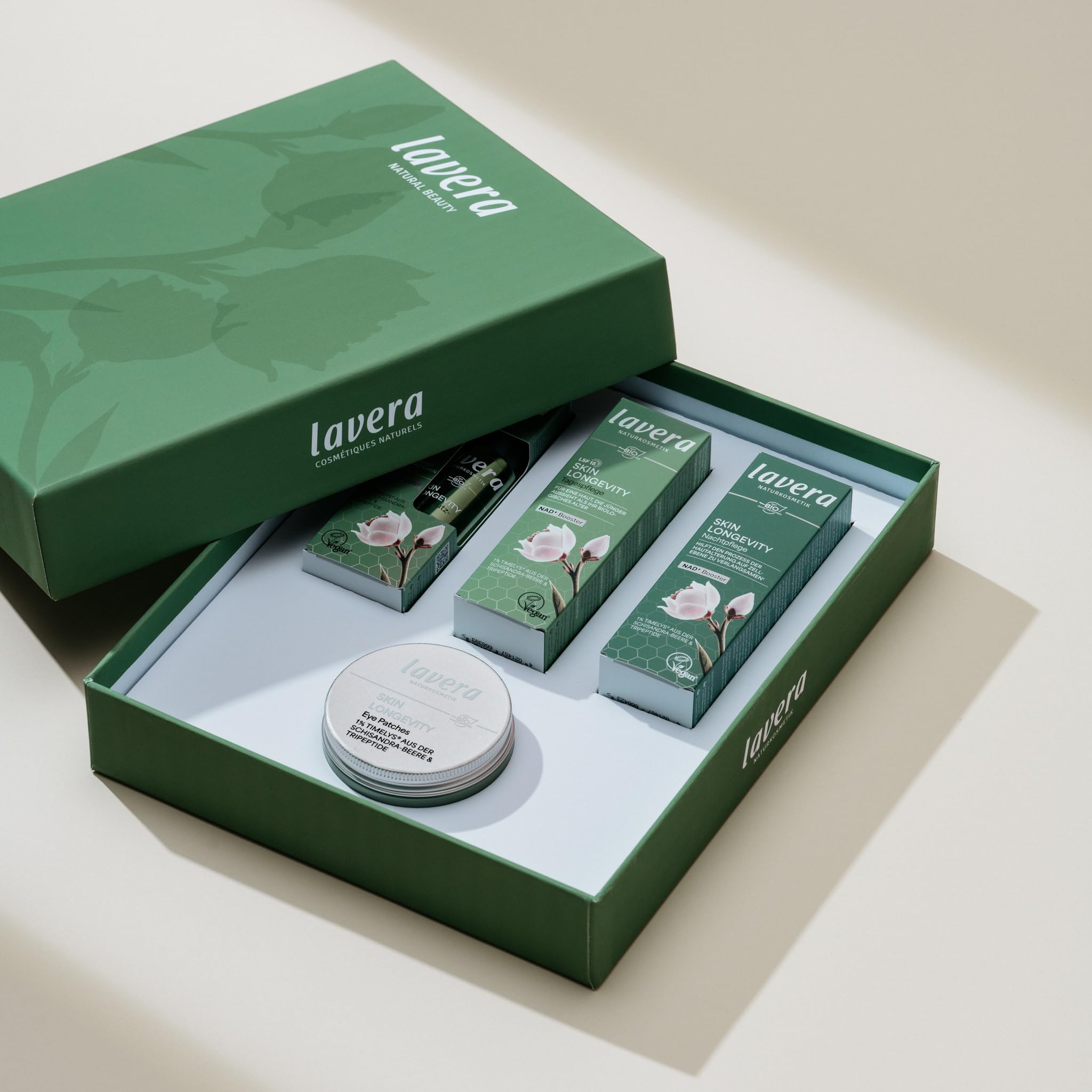 lavera Skin Longevity Routine Set Gesichtspflege Set mit Bio-Pflanzenextrakten Hyaluron für elastische gepflegte Haut Feuchtigkeit Regeneration Naturkosmetik Komplettset