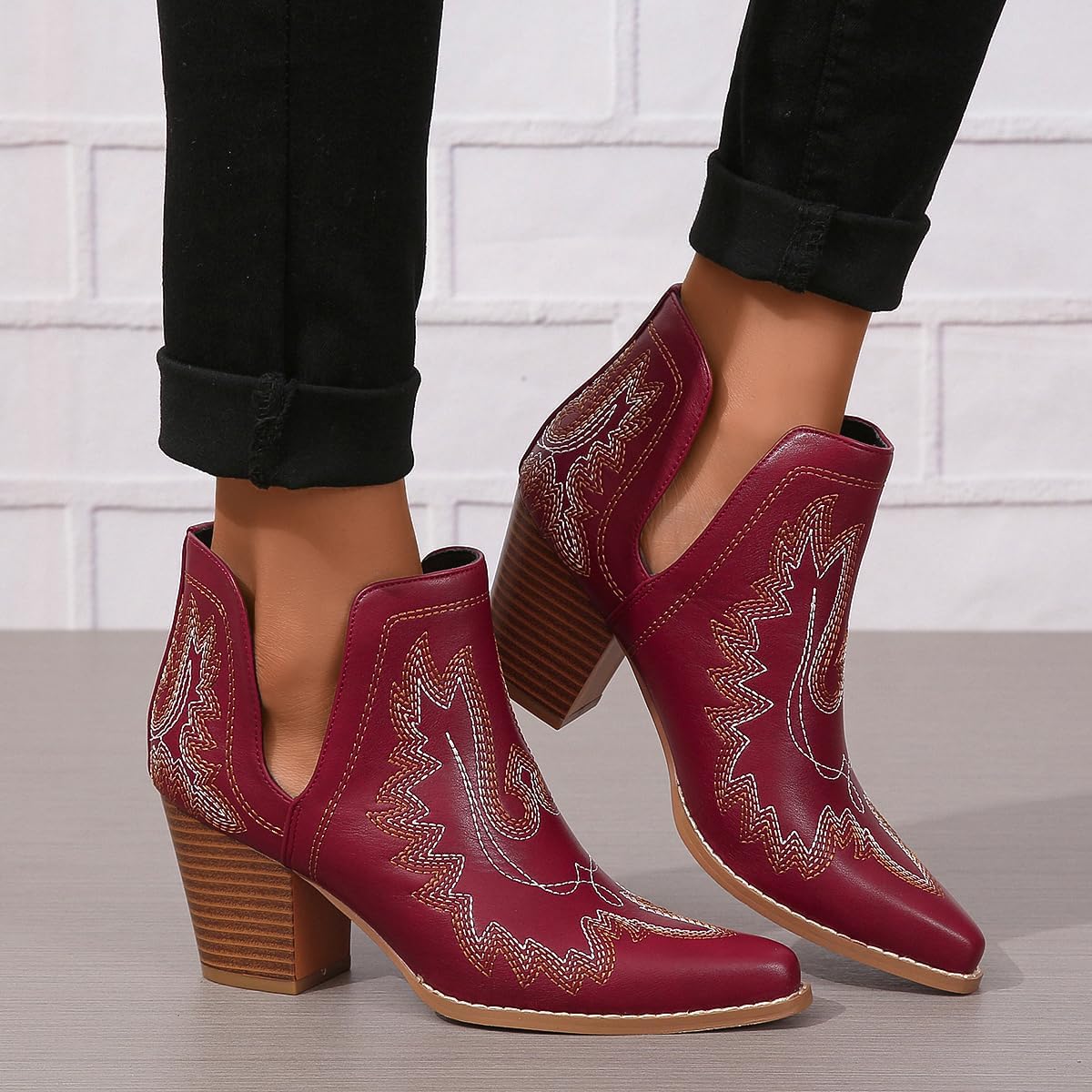 Cowboy Boots for Women Ankle Cowgirl Western Embroidered Pointed Toe Chunky Heel Fashion Retro Classic Short Booties