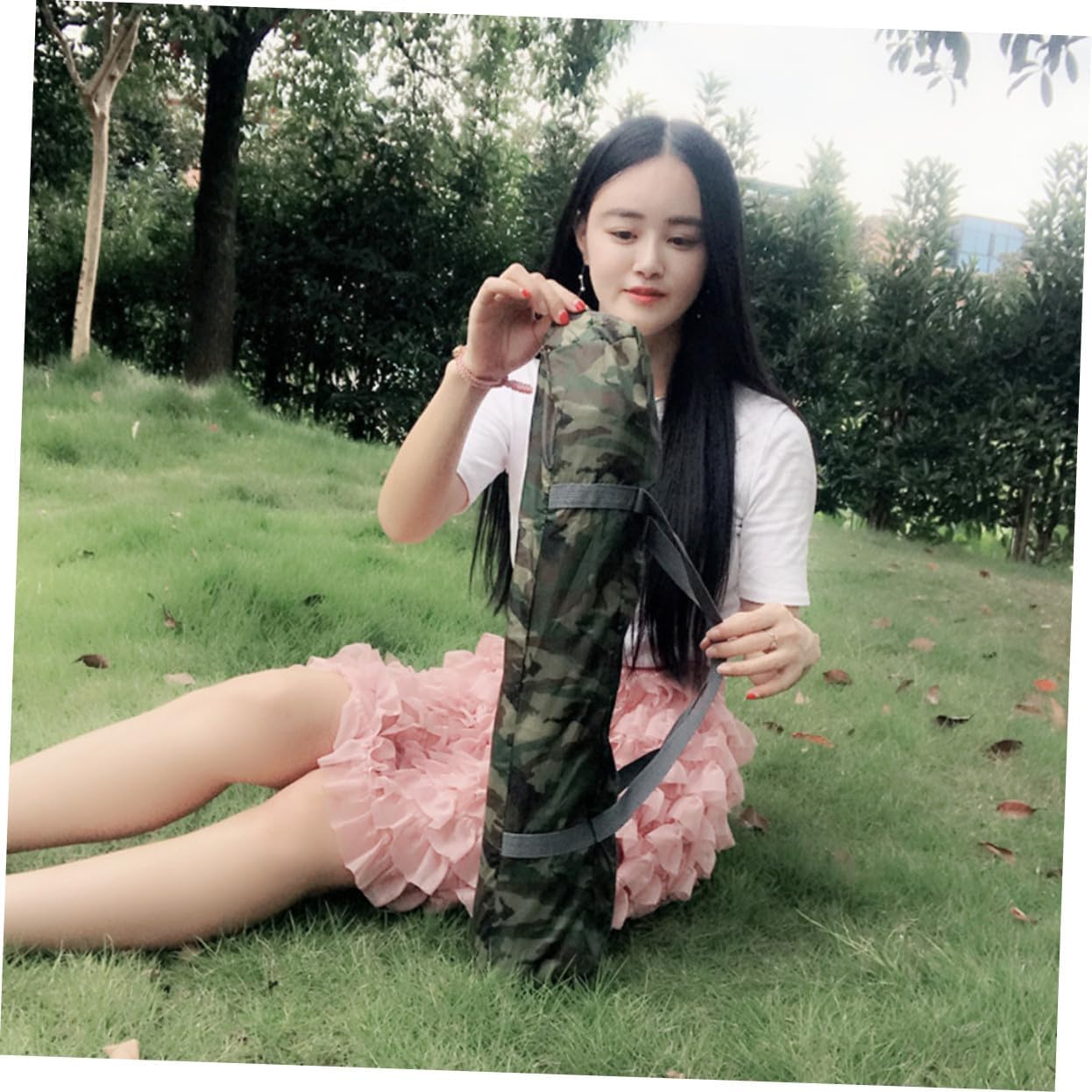 Camouflage Double Person Outdoor Tent Single Layer with Mesh Door Lightweight Portable Family Beach Camping Tent for Hiking Picnic Fishing