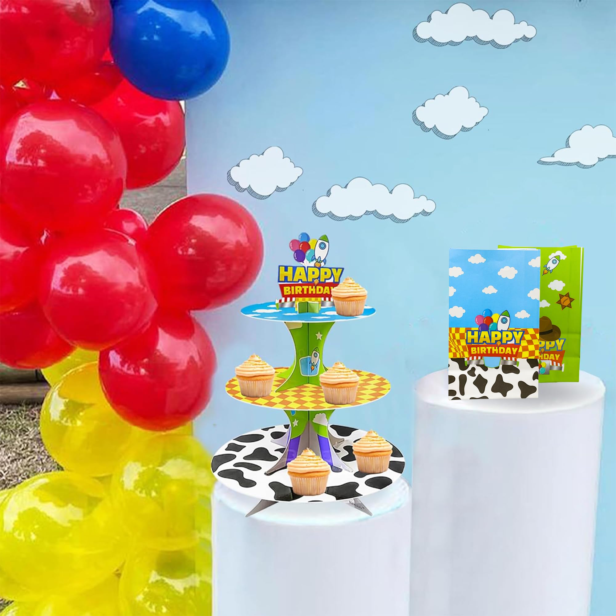 CHENRINDECO 32Pcs Cartoon Story Theme Gift Paper Bags with Stickers, Blue Sky White Clouds Small Rocket Party Candy Bags, Suitable for Cartoon Party Supplies