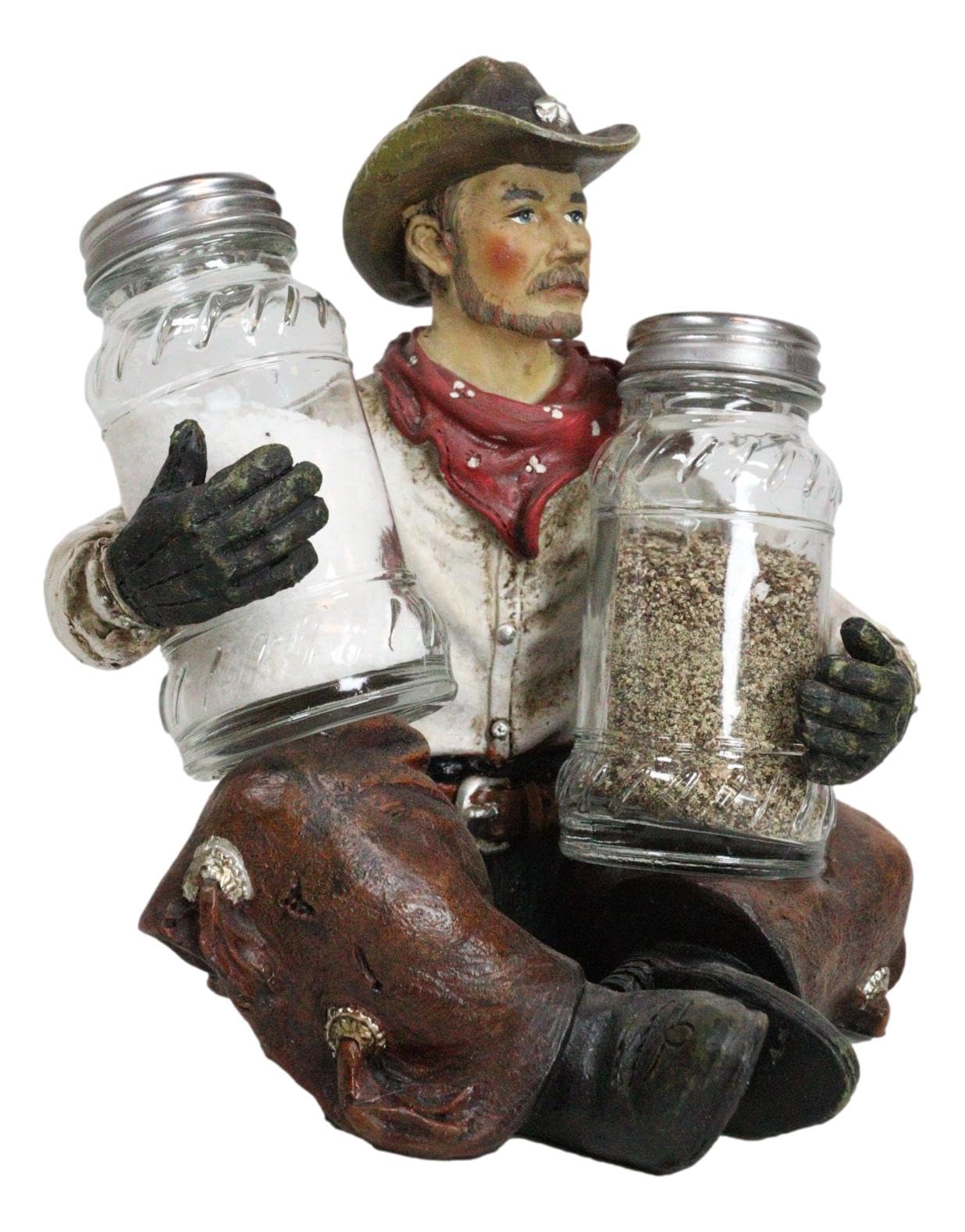Ebros Gift Country Rustic Western Howdy Wrangler Cowboy avec chapes assis jambes croisées Salière et poivrière Ensemble de figurines de ferme Ranch Wild West Southwestern Old World Decor