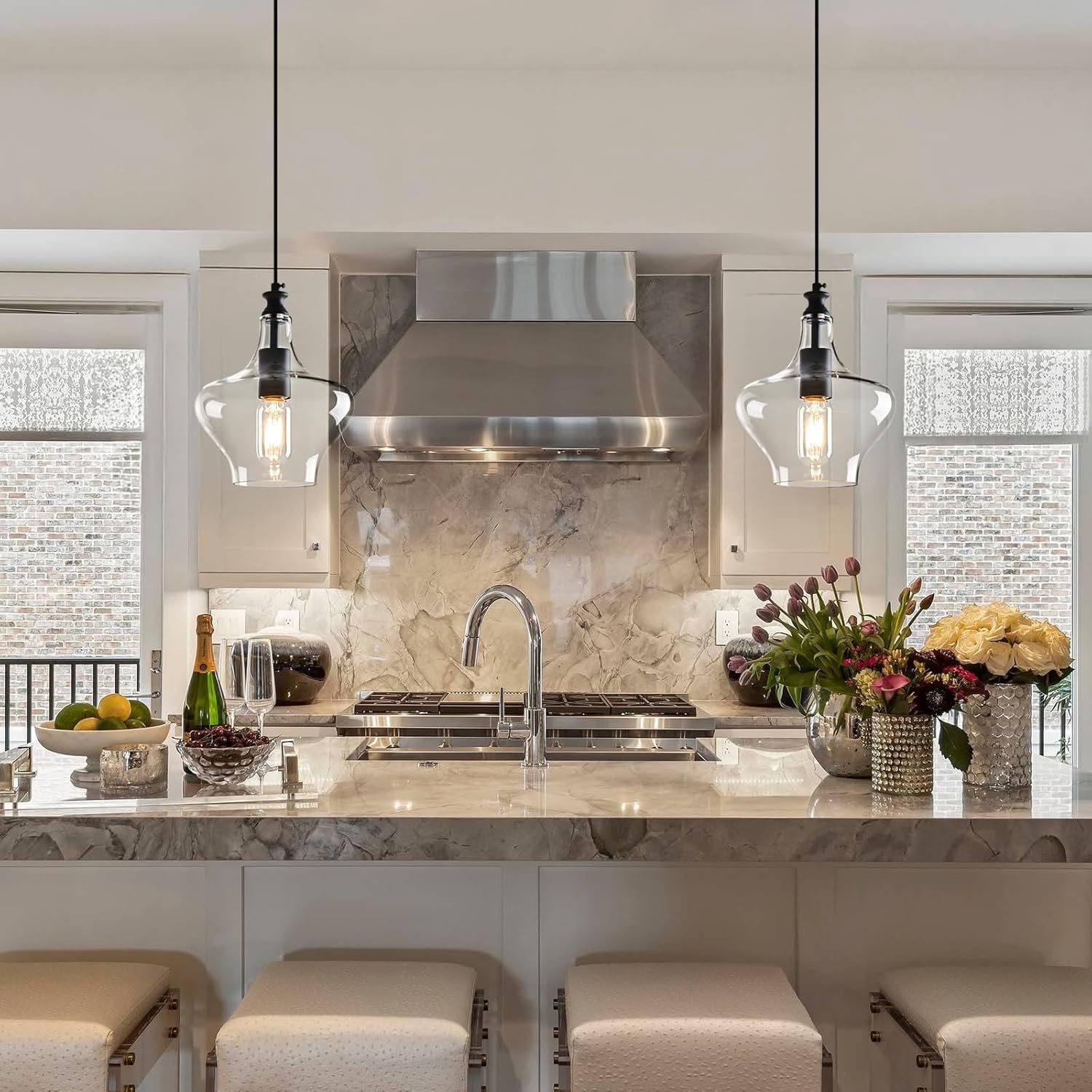 Modern Glass Pendant Lights Kitchen Island Black Pendant Light with 7.87 in Clear Glass Shade Kitchen Pendant Lighting Over Island Bedroom Dining Room (1 Pack)