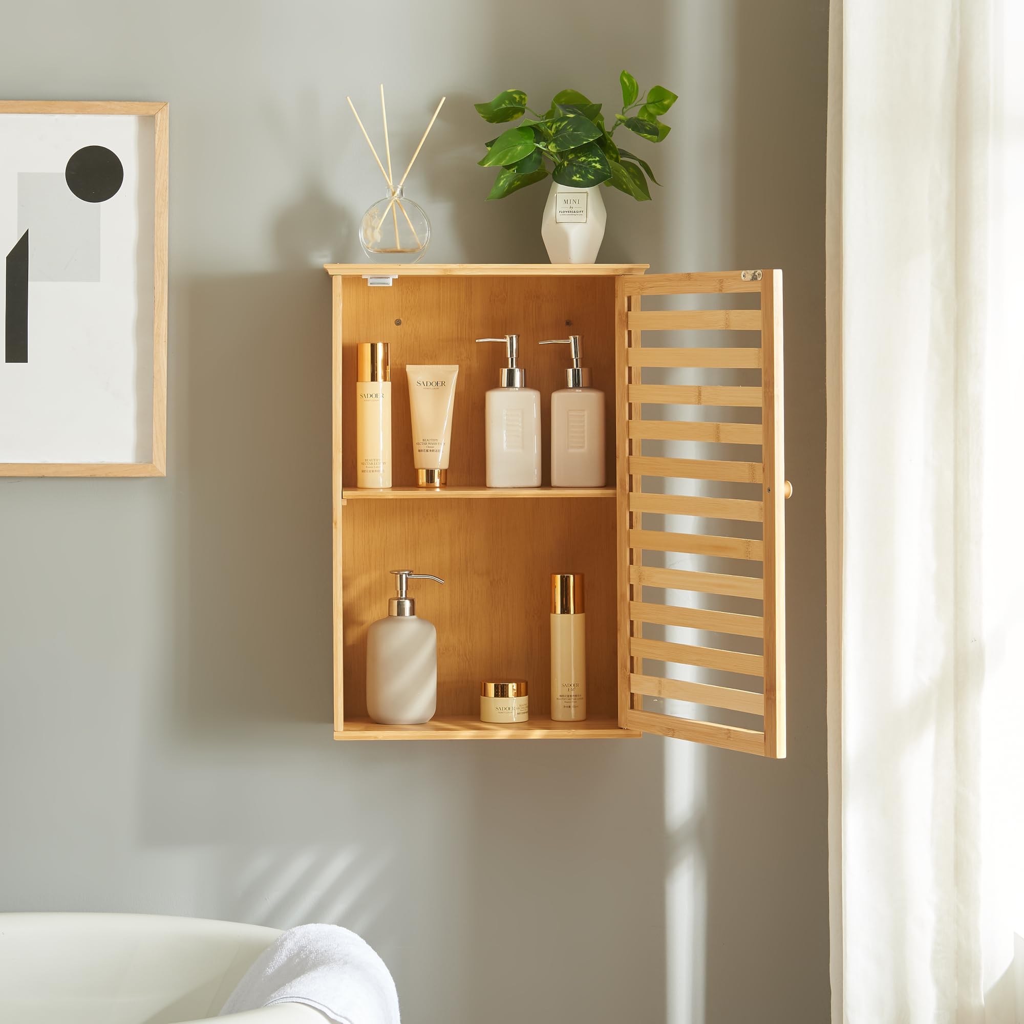 [en.casa] Armario de Baño Pared Järfälla Estantería Mural con Compartimentos Cerrados Mueble de Pared para Baño Cocina Dormitorio Oficina Bambú 55 x 37 x 16cm - Natural