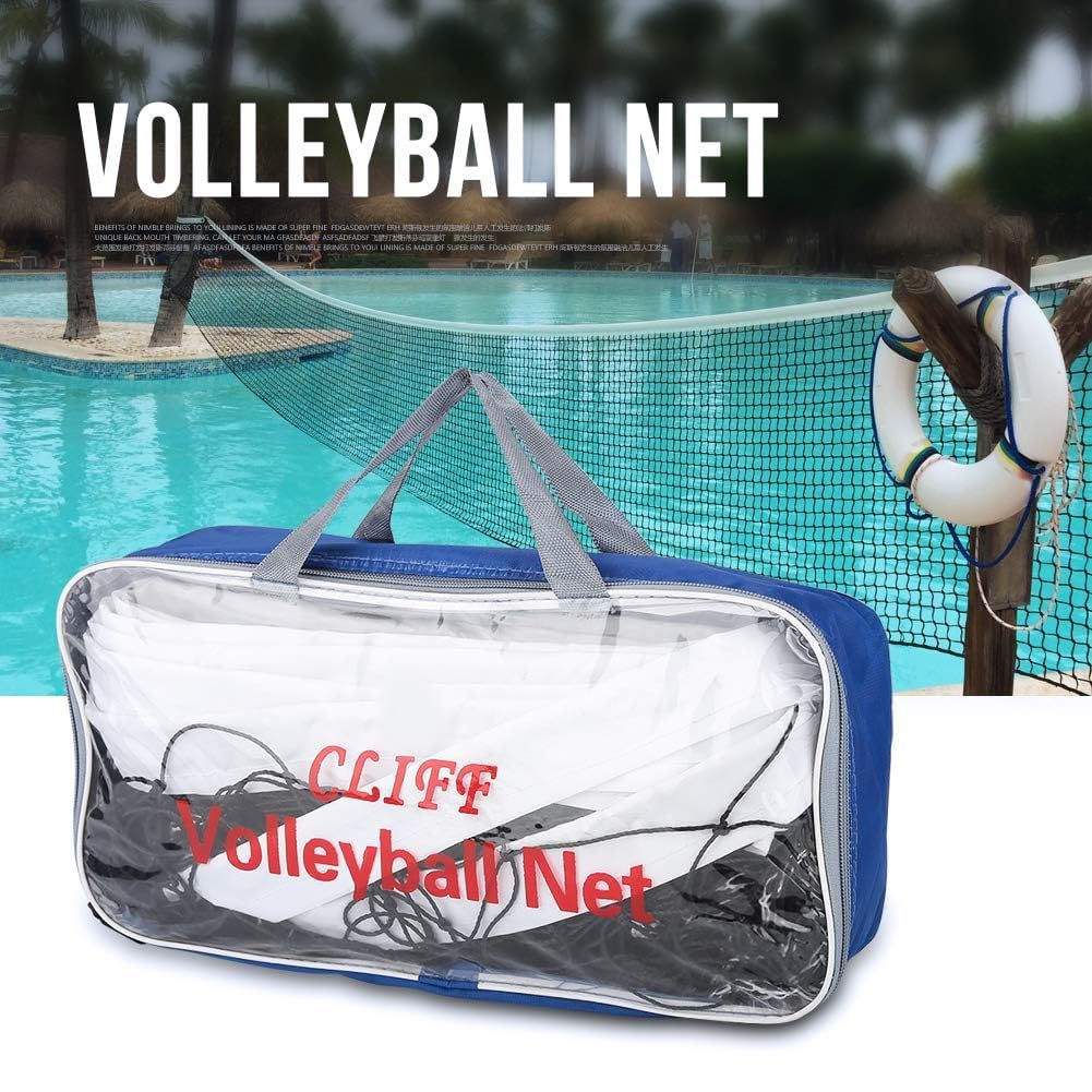 Un Filet De Volley-ball De Plage Sur La Plage Près De L'eau De Mer