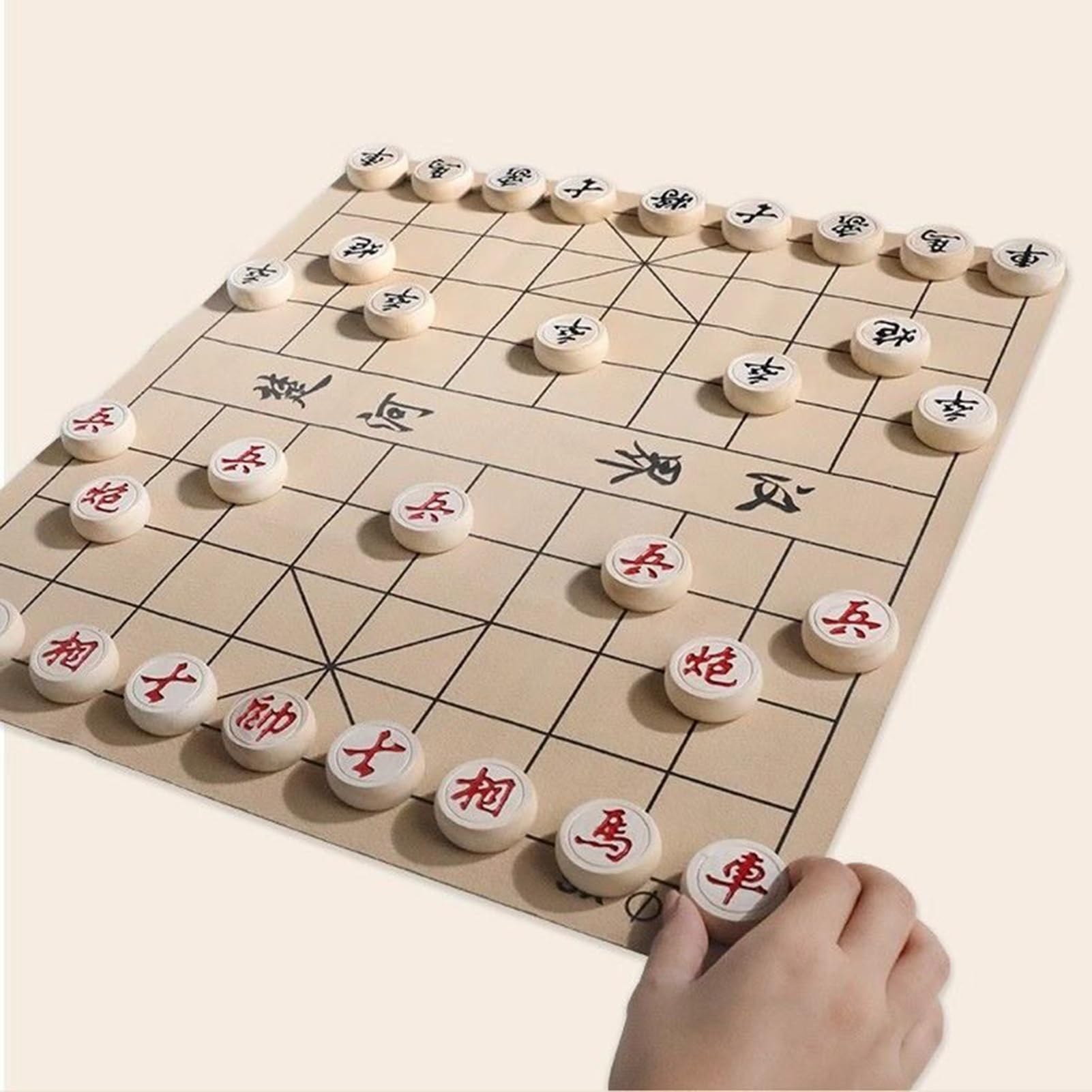 Juego de ajedrez Chino de Madera de Abedul Xiangqi con Tablero de ajedrez de Cuero en Caja de Papel Duro