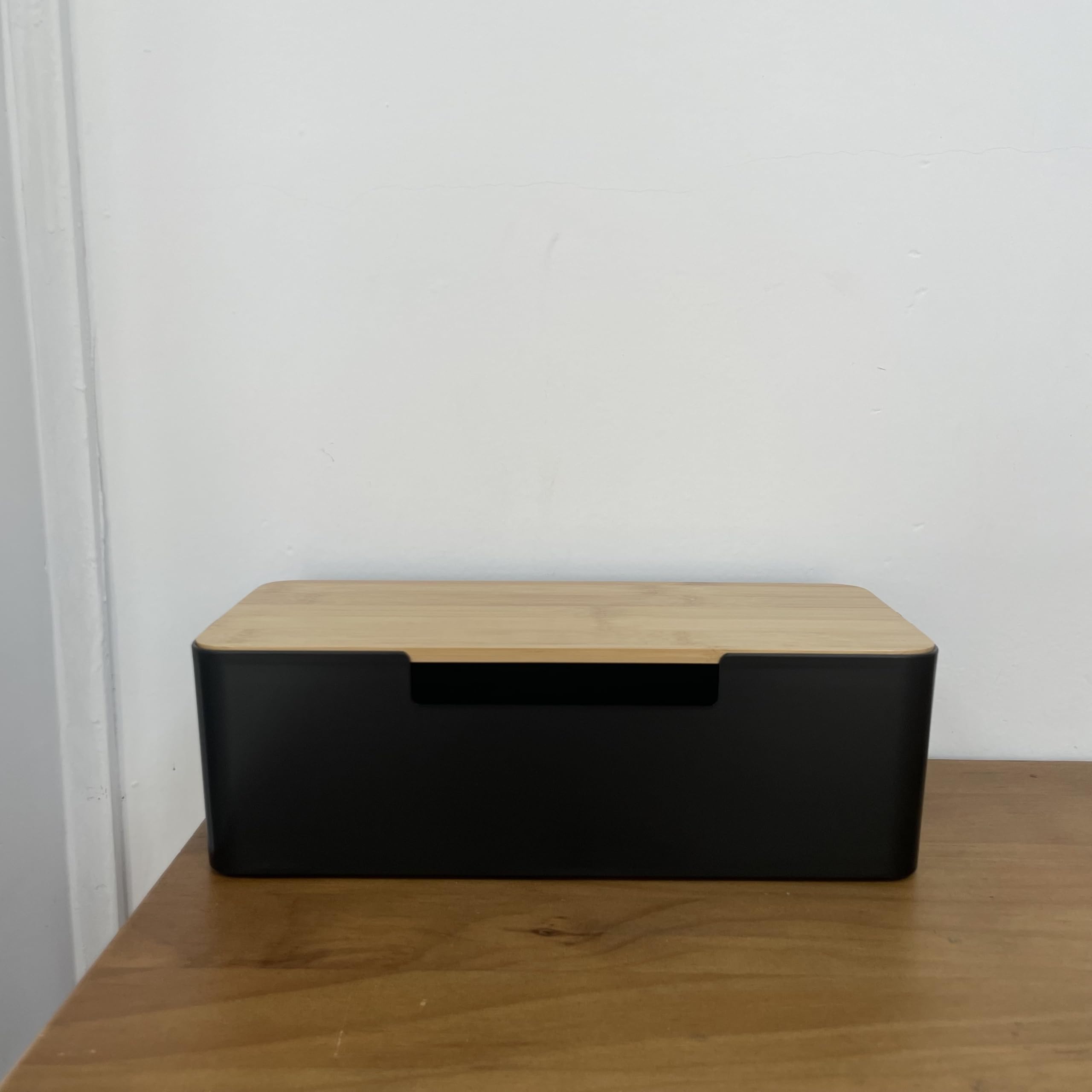 ABS Cord Organizer Box mit hölzernem Deckel, Kabel-Management-Box für Power Strips oder Surge Protectors, Desk Cable Tidy Box für Büro Home (Schwarz)