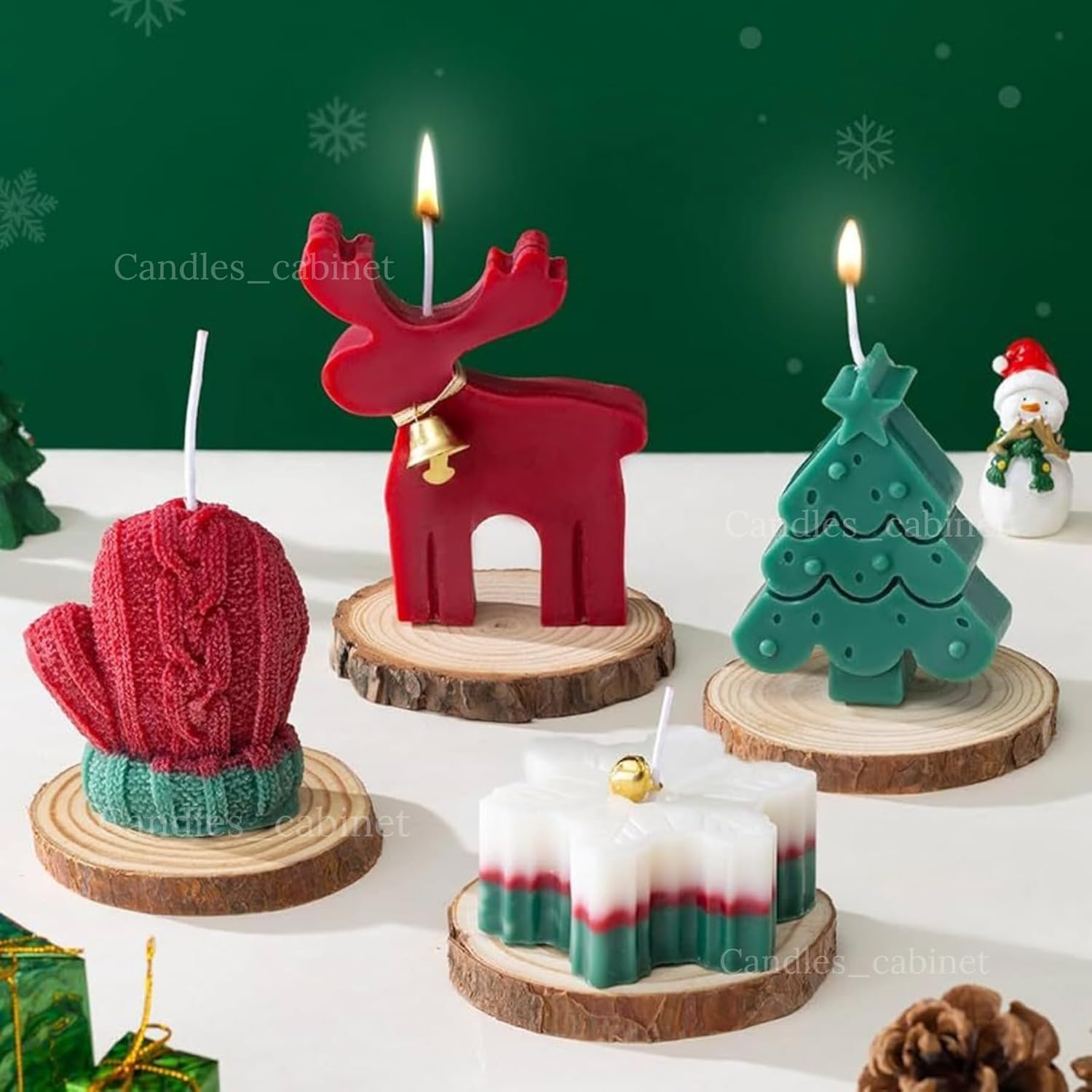 CANDLE CABINETS 4 Pack Christmas Scented Candles, Xmas Tree Snowflake Elk Soy Wax Aromatherapy Candle Christmas Home Room Table Decoration Gift Party Favors