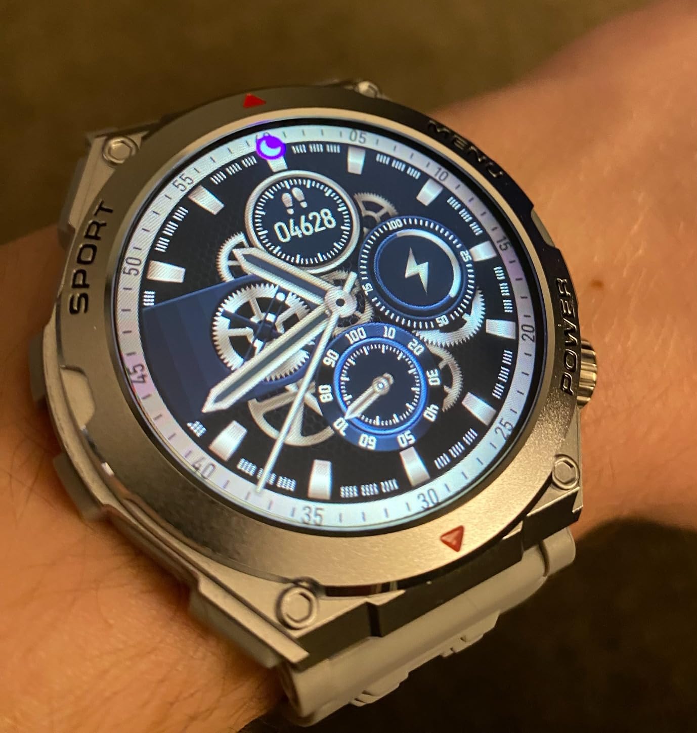 Works like an Apple Watch at the fraction of the price! 5/5