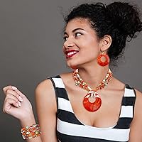 Vista 5 de Juego de joyas para mujer, 4 piezas de cuentas gruesas de la señora Roper para mujer, collar de concha colorido bohemio de múltiples hebras