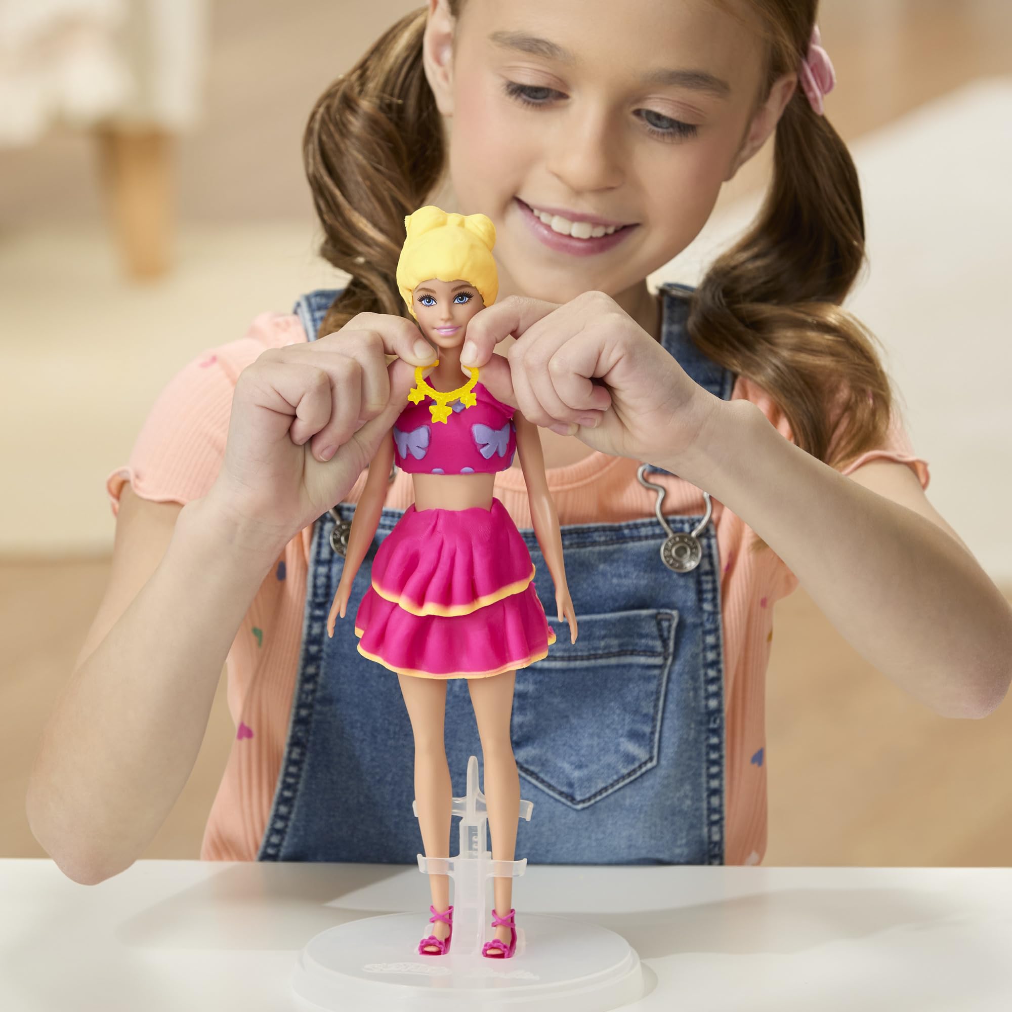 Zestaw lalek Play-Doh Barbie Falbanki i kokardki