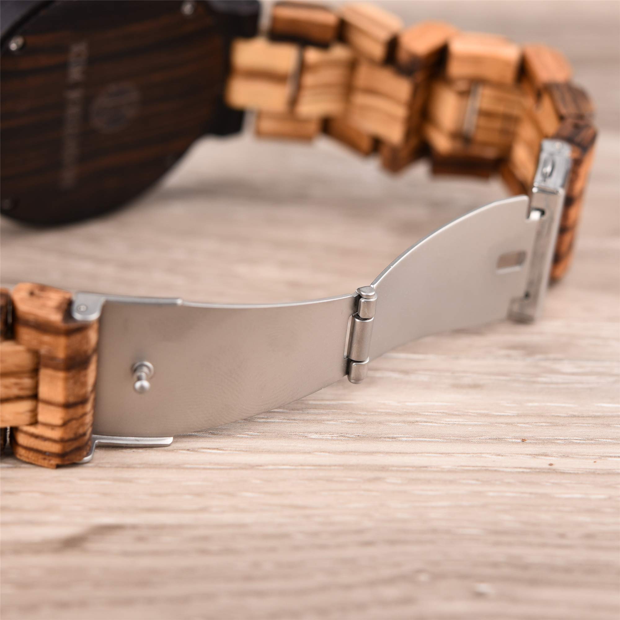 Kim Johanson Herren Holz-Edelstahl Armbanduhr *Light Week* mit Datum- & Tagesanzeige Handgefertigt Quarz Analog Uhr Vegan inkl. Geschenkbox