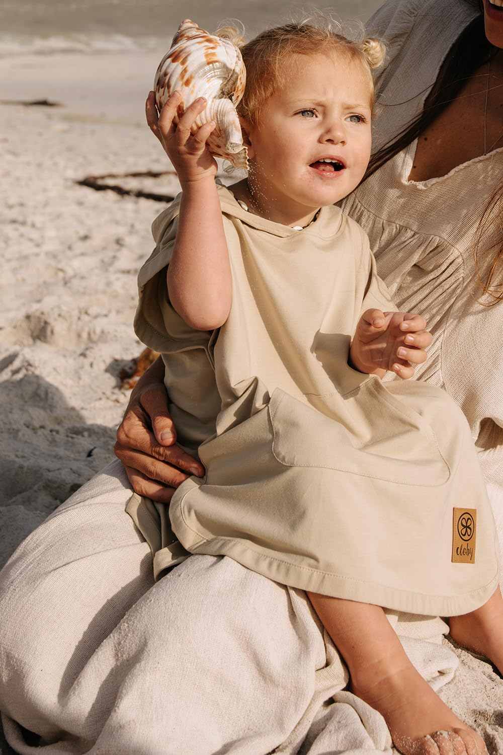 Cloby Badeponcho mit Kapuze mit UV-Schutz (UPF 50+) - Sandy Beach beige