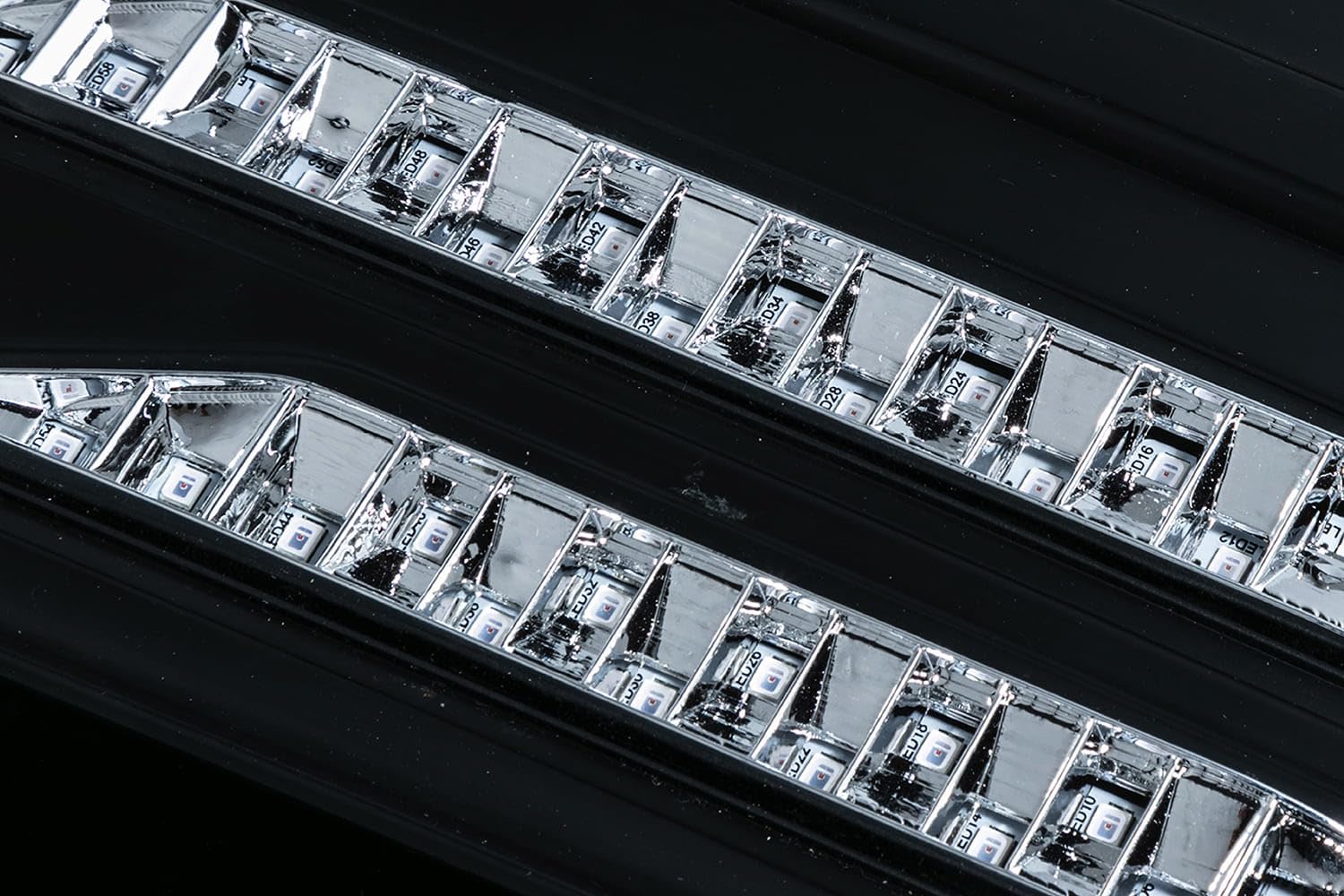 Amazon | トヨタ 90型ヴォクシー/ノア(S-Z/S-Gグレード専用) Valenti