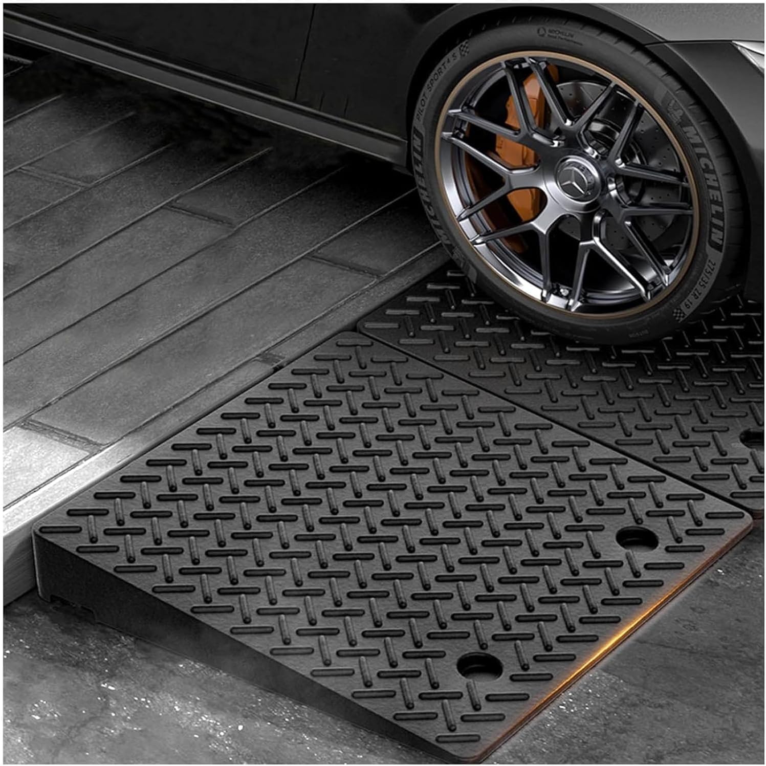 段差プレート カースロープ さ 倉庫 屋外 スクーター 段差プレート 工場 駐車場 縁石 段差スロープ（株）C&J 滑り止め 頑丈な 車の上り坂パッド  溝ゴ 駐車場 段差プレート 段差スロープ スロープ 段差解消 5cm 6cm 7cm 8cm 9cm 10cm 12cm 15cm 20cm 段差用、  カースロープ ... 段差スロープ 転倒防止 耐圧 カースロープ ポータブル 屋外用 滑り止め 幅50cm 高さ8-23cm 駐車場段差用