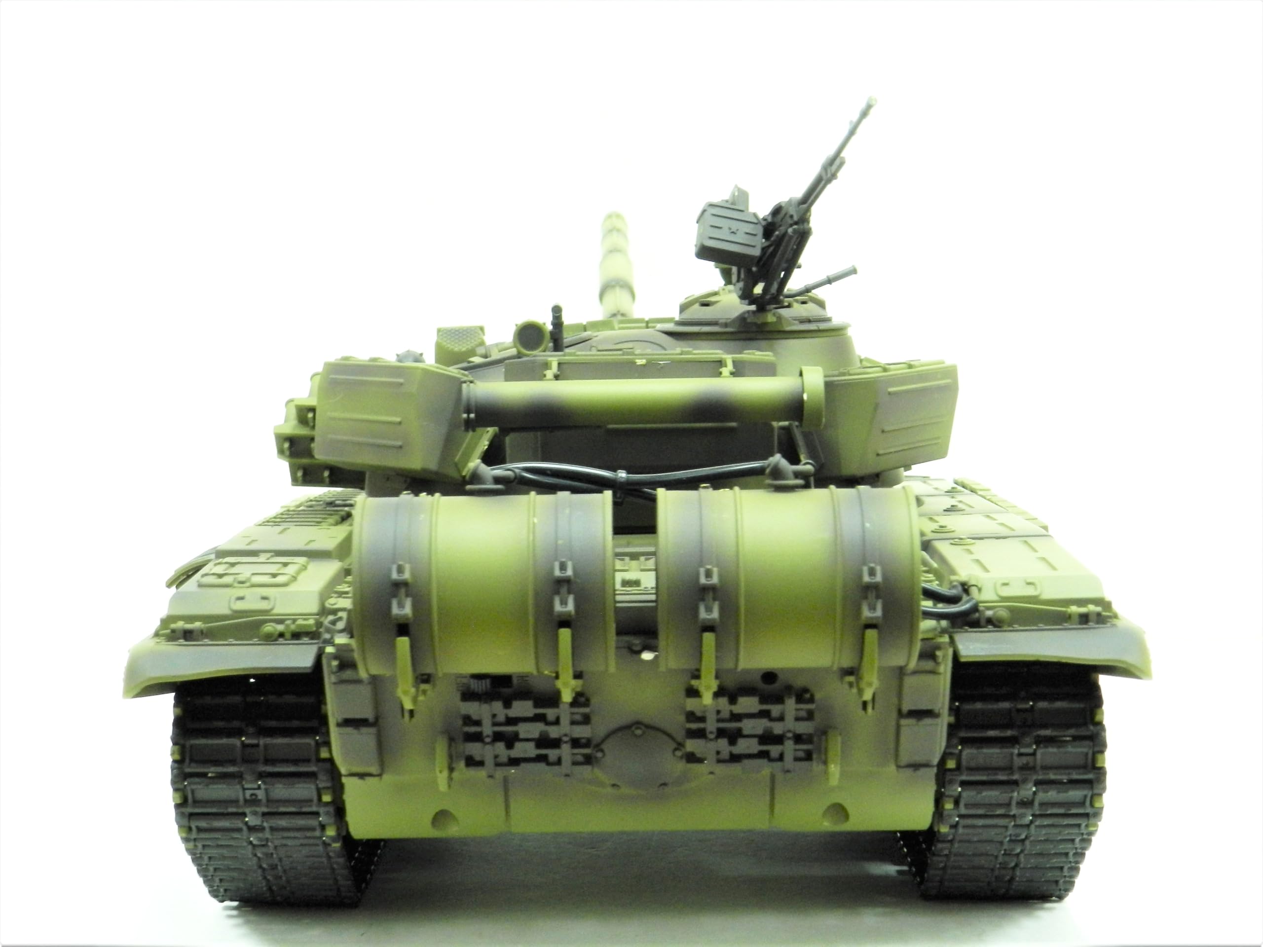 Amazon.co.jp: ヘンロン 2.4GHz 1/16スケール BB弾発射 赤外線バトル