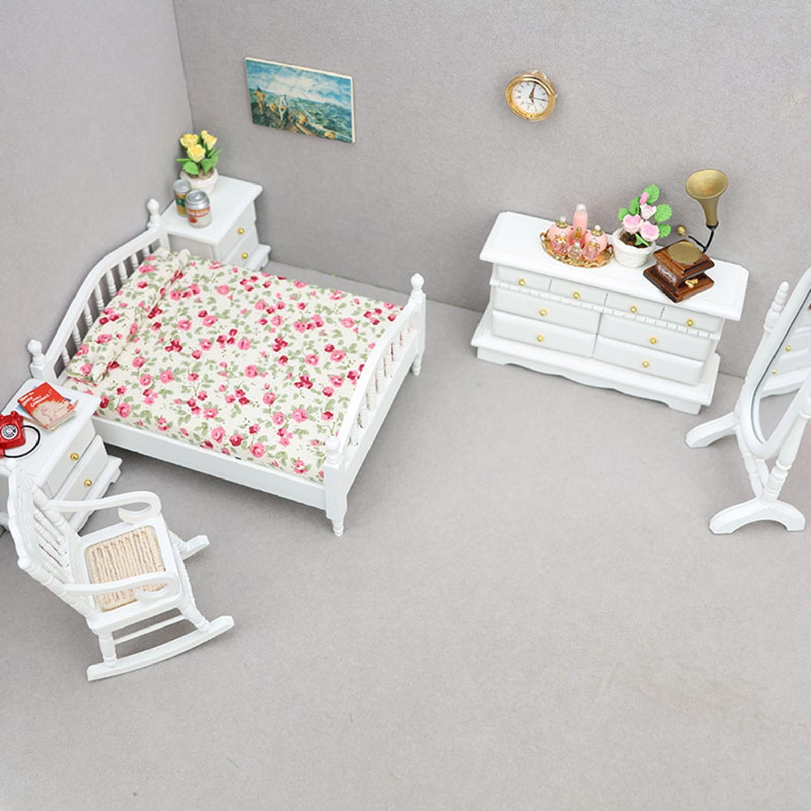 Mobili per camera da letto per casa delle bambole in stile