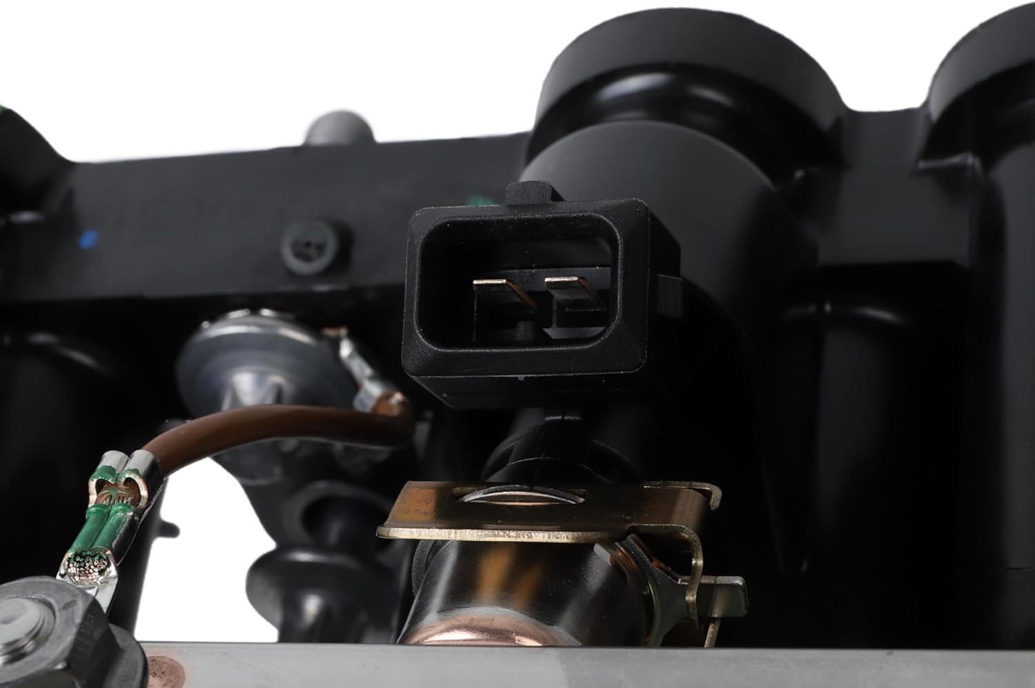 GM Genuine Parts 25197573 Intake Manifold with Throttle Body, Multi-Port Fuel Injector and Fuel Rail