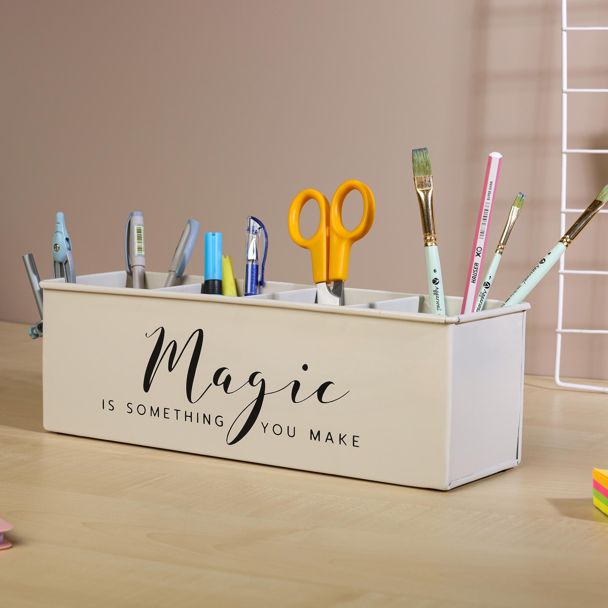 dudki Schreibtisch-Organizer mit 4 Fächern für Bürotisch | stilvoller Metall-Schreibtisch-Organizer | Schreibwarenaufbewahrung | Stifthalter für Büro, Zuhause und Arbeitszimmer (magisch) Beige