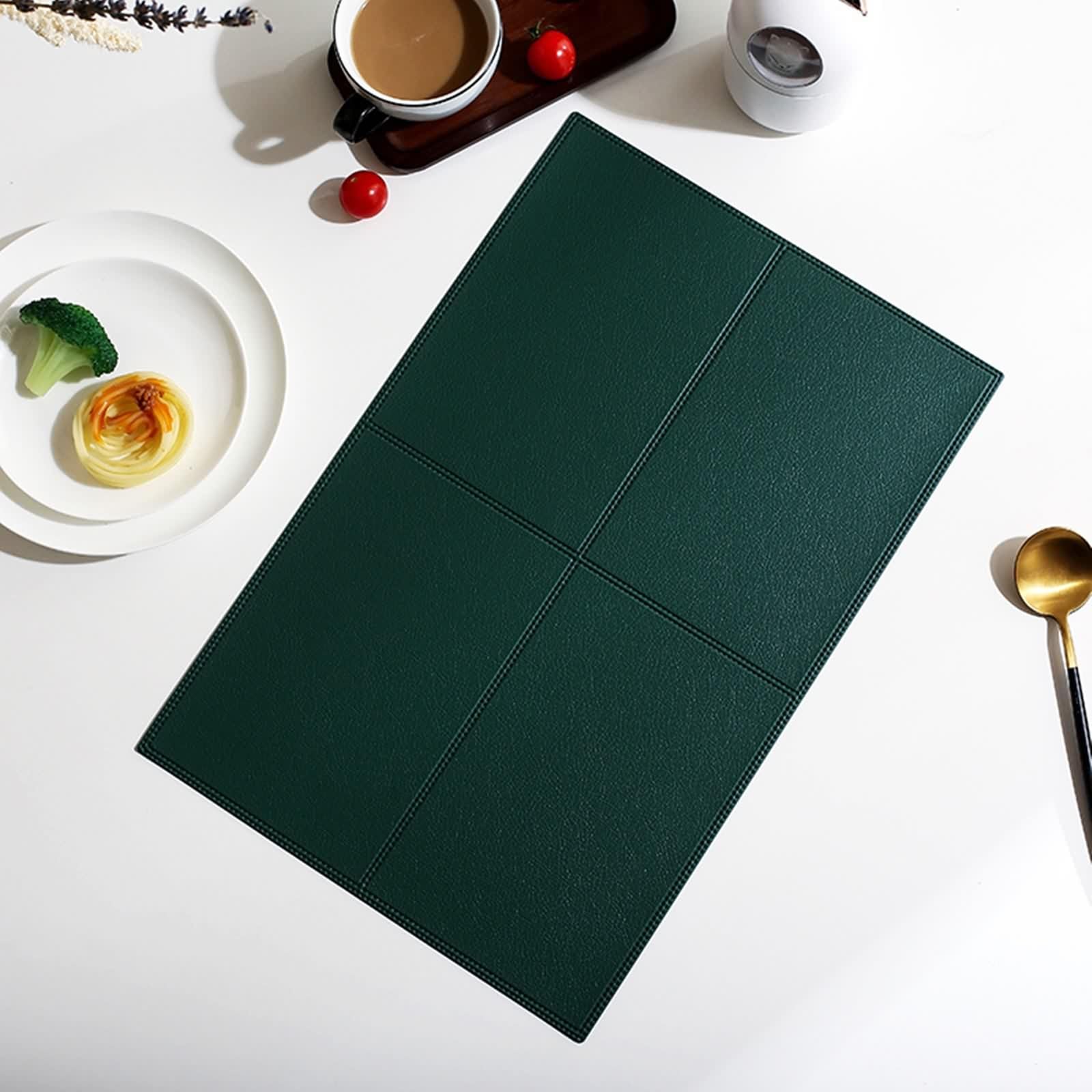 Set de Table Moderne, Leather Placemats Vert Foncé Lot de 8 Texture Rectangulaire de Couleur Unie sous Assiette 30x45cm