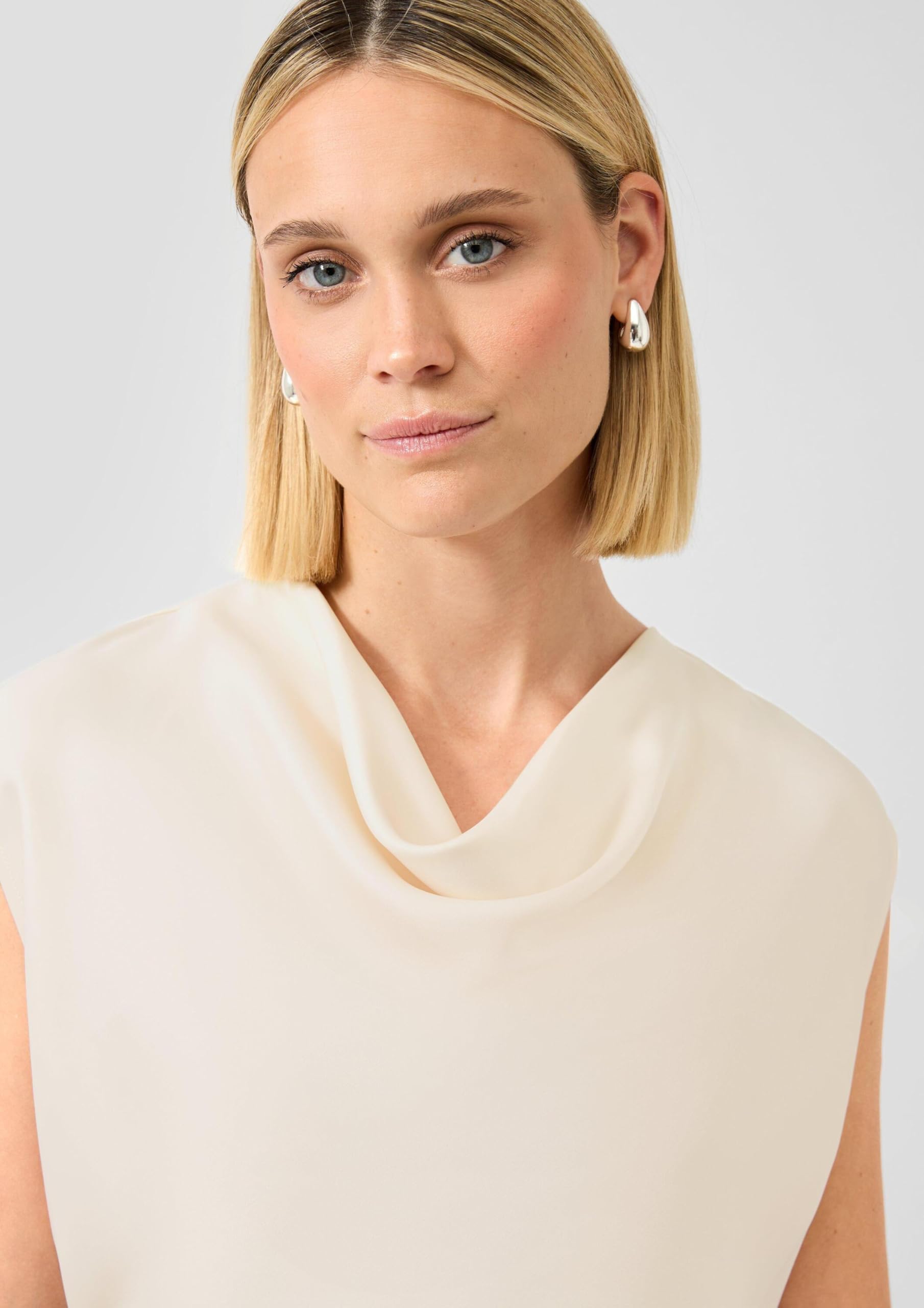 s.Oliver Black Label Damen 2177517 Bluse ärmellos