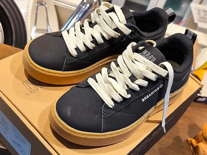 ペストリーブランドのダンススニーカー。 Amazon | [THE NEXT KI] ブレイキンシューズ BREAKING-Z 230mm BEIGE