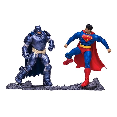 Figura de acción McFarlane Toys DC Multiverse Superman vs. Batman (The Dark Knight Returns), paquete múltiple de 7 pulgadas