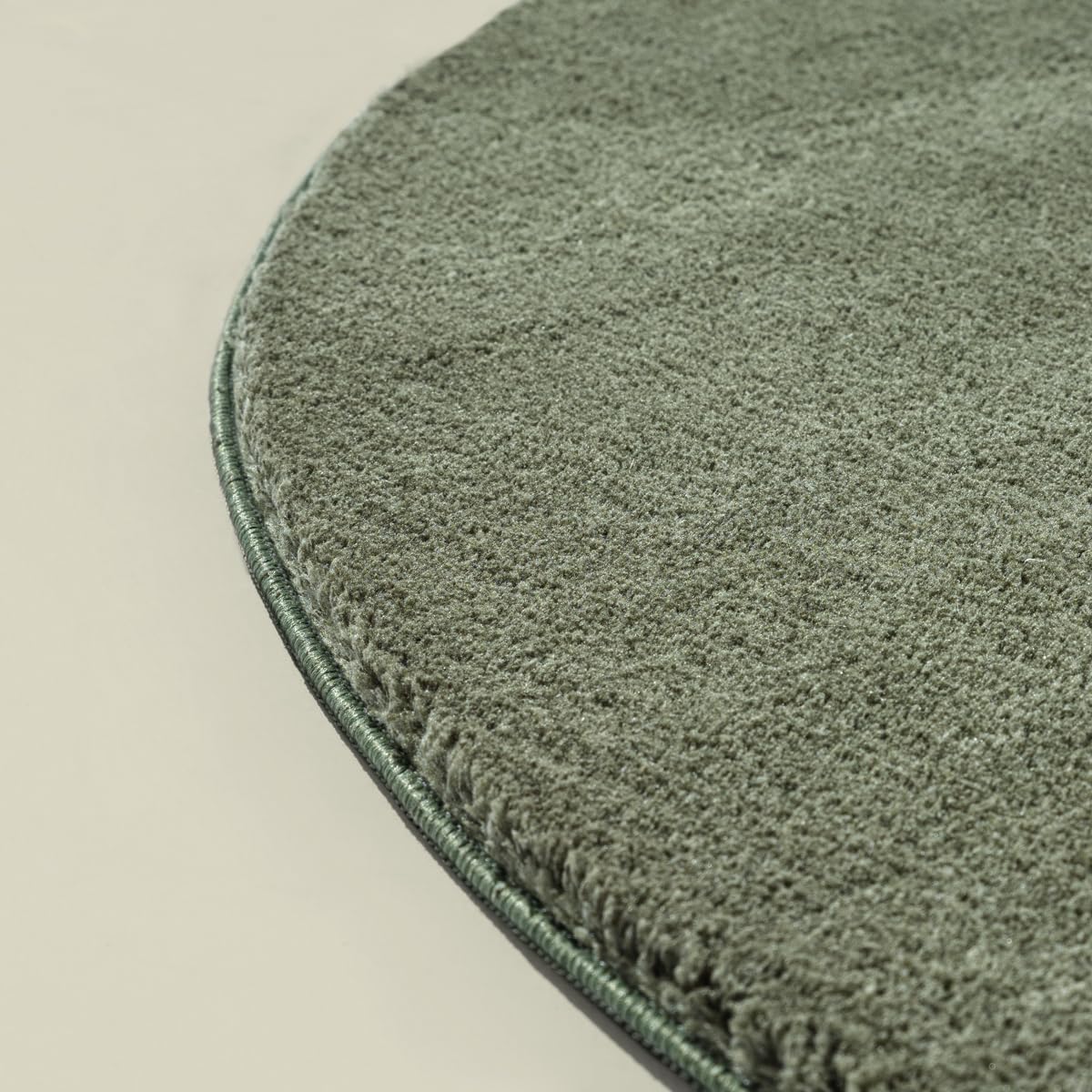 the carpet Relax Shape – Tapis en Fausse Fourrure, Moelleux, avec Dessous antidérapant, Lavable, Super Doux, Vert, 160 x 220 cm